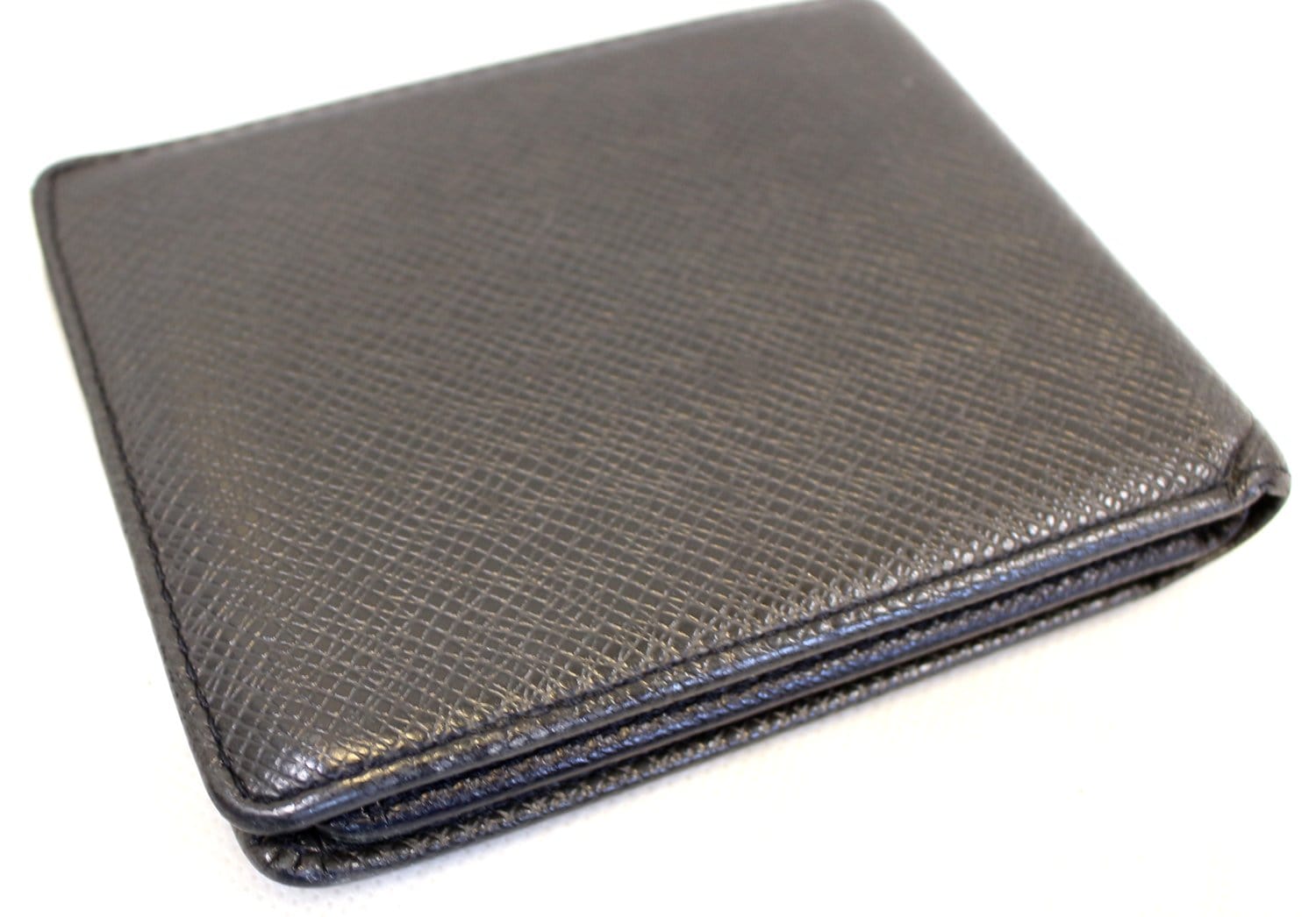 LOUIS VUITTON Slate Taiga Billfold Black Wallet