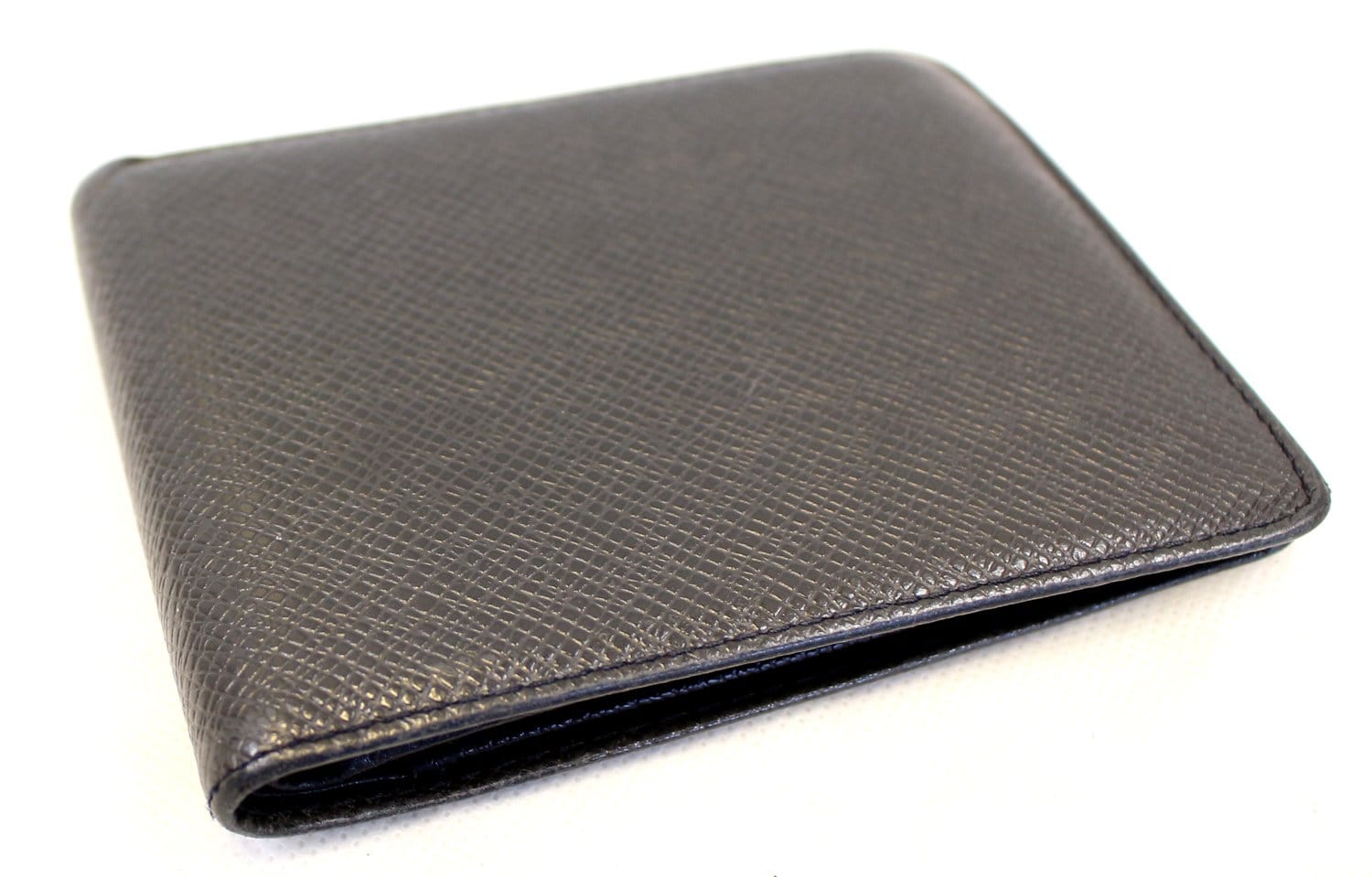LOUIS VUITTON Slate Taiga Billfold Black Wallet