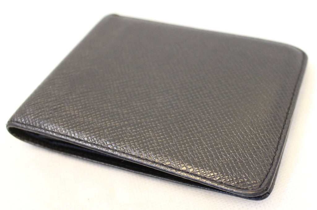 LOUIS VUITTON Slate Taiga Billfold Black Wallet