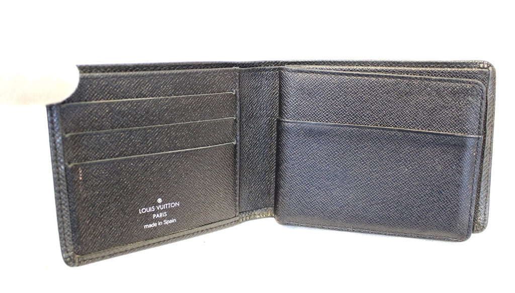 LOUIS VUITTON Slate Taiga Billfold Black Wallet
