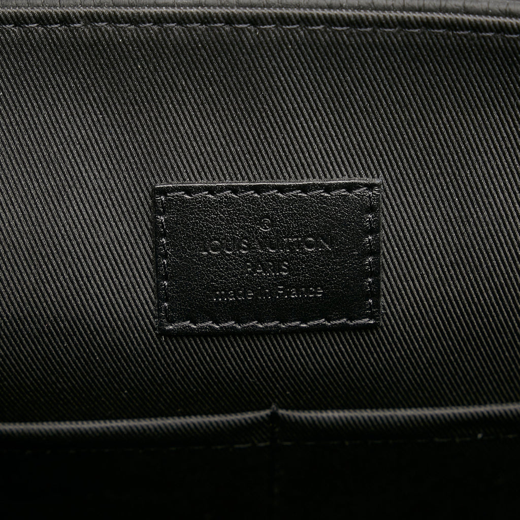 Louis Vuitton Christopher Messenger Bag Black Taurillon