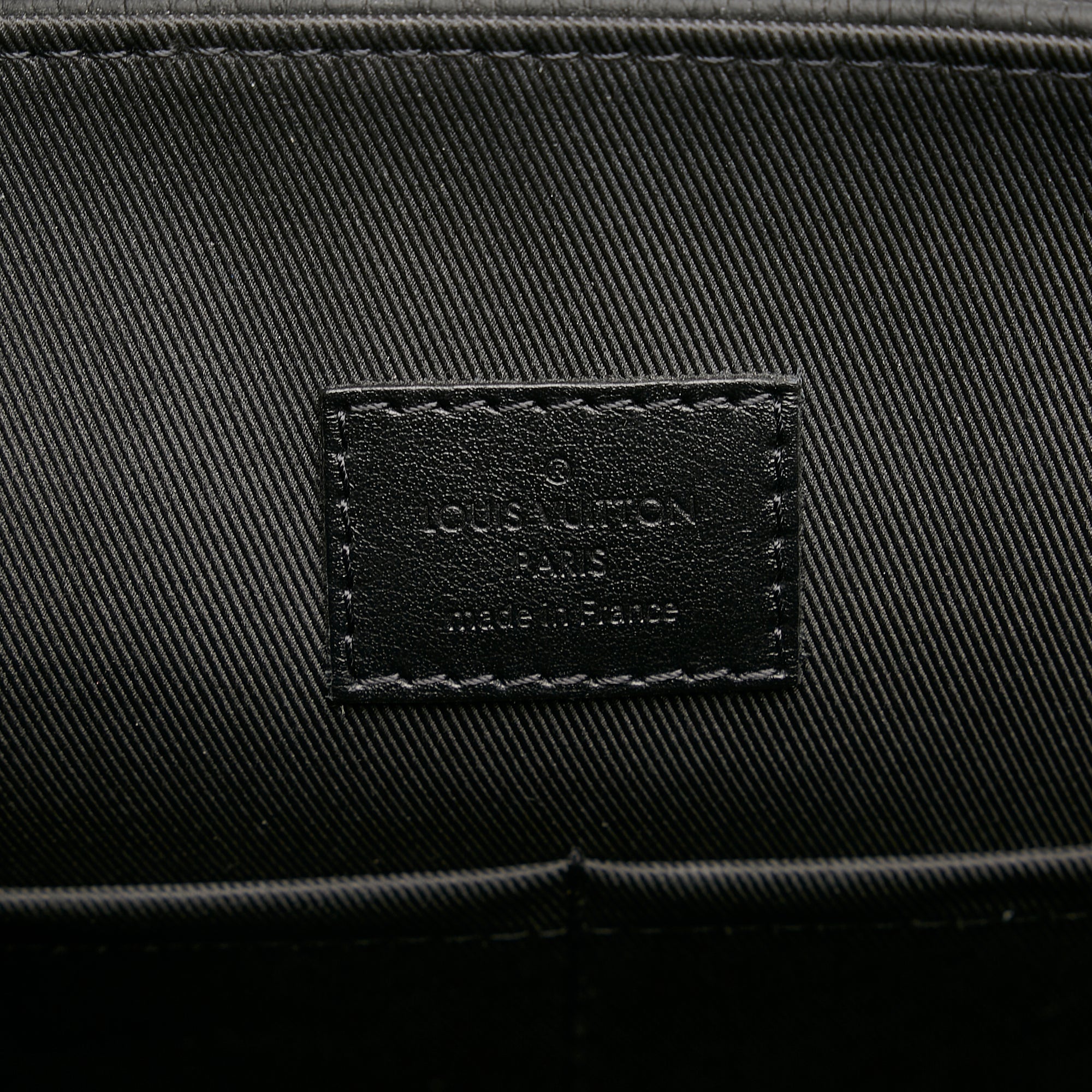 Louis Vuitton Christopher Messenger Bag Black Taurillon