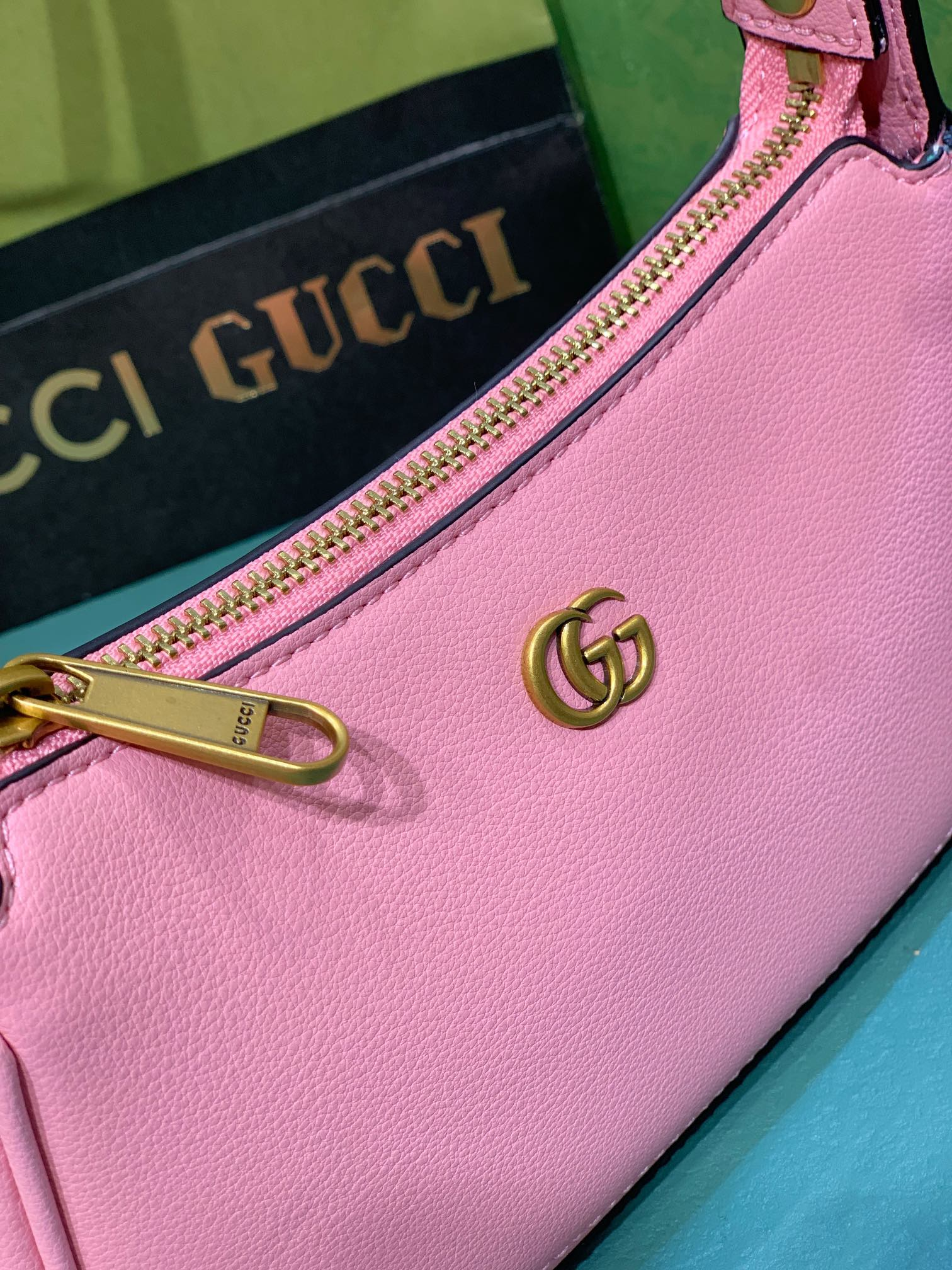 Elite Carryalls