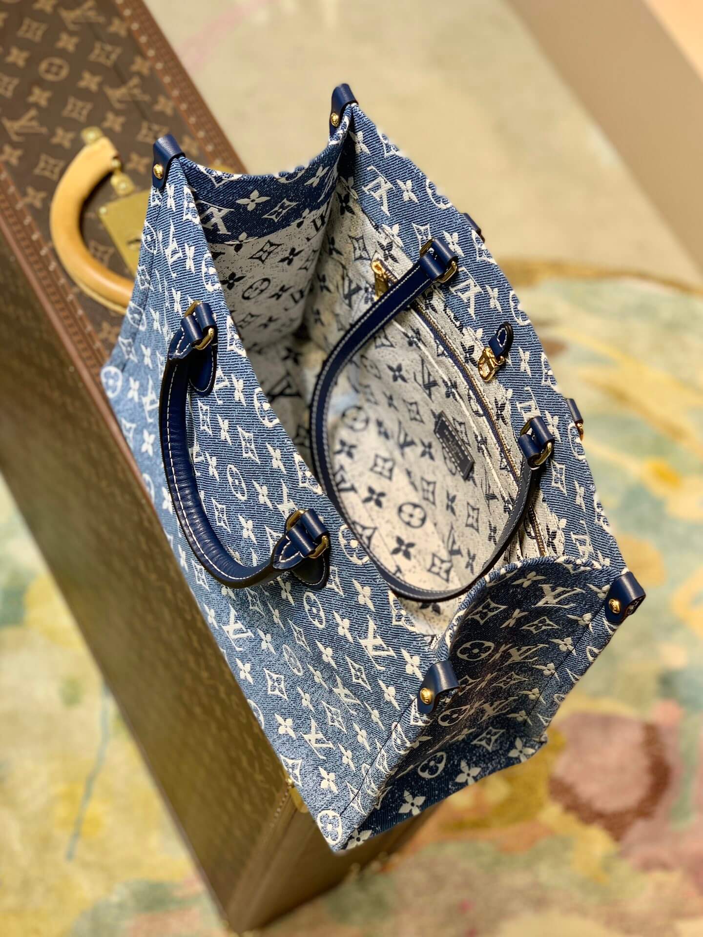 ONTHEGO MM M59608 Denim Leather Bag Navy Blue