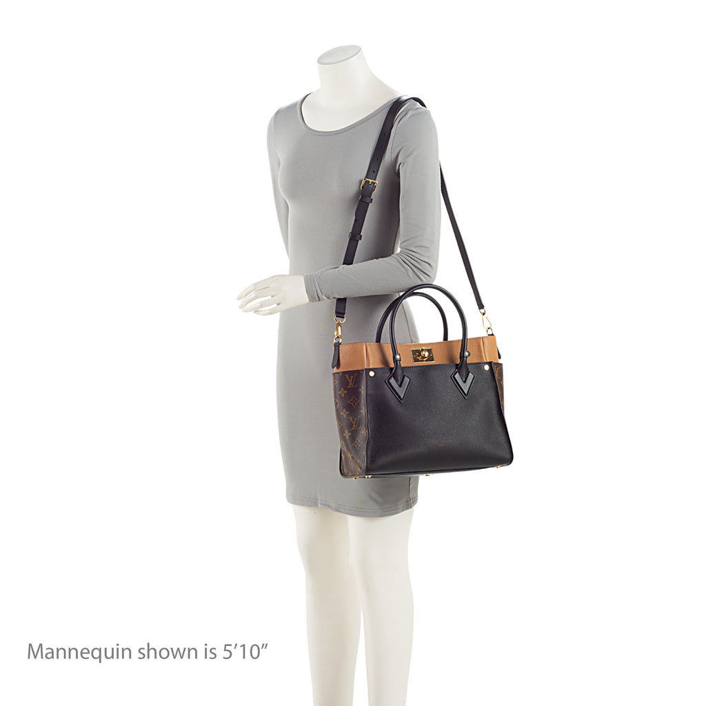 Louis Vuitton Calfskin Monogram Canvas On My Side MM Tote (SHF-bmZRwZ)