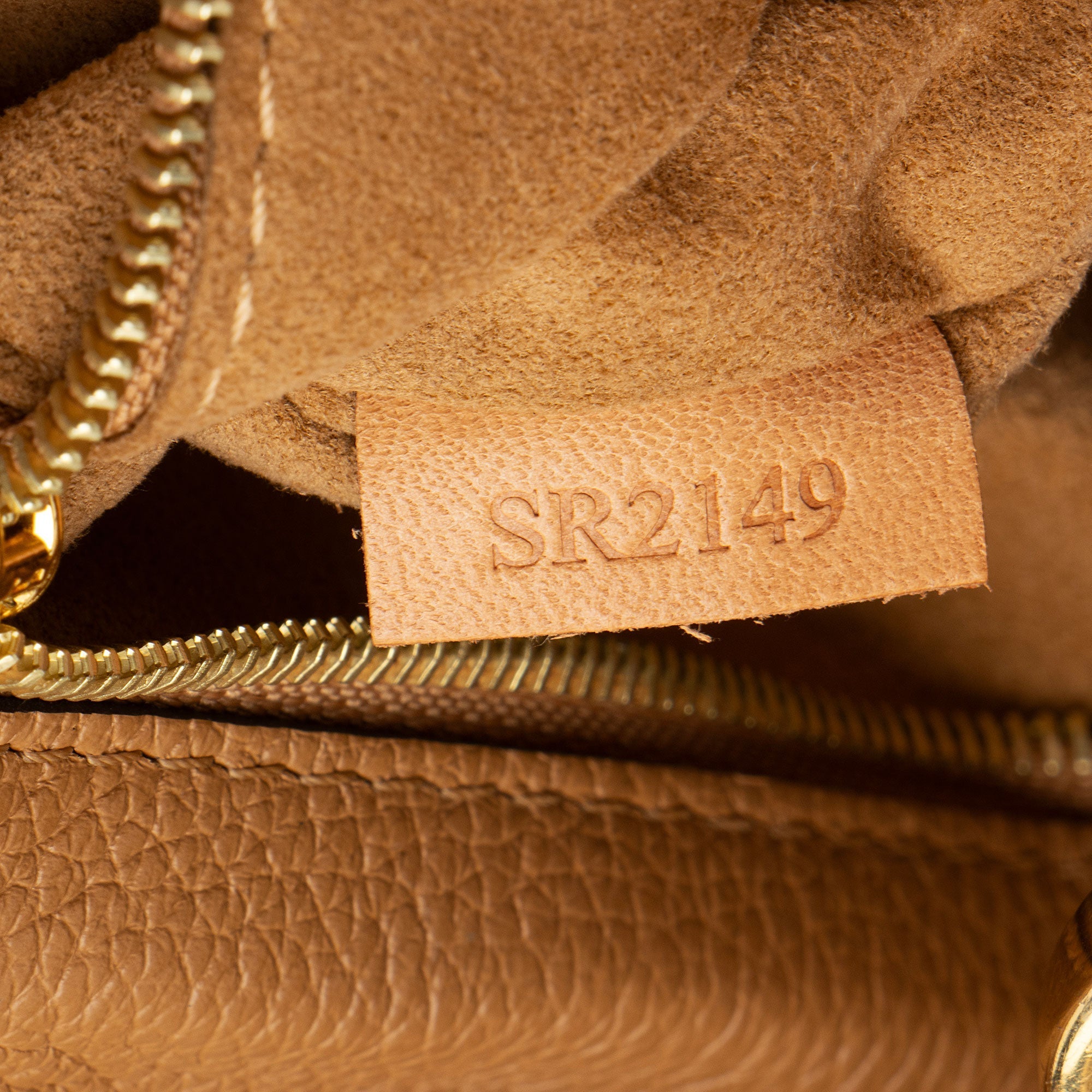 Louis Vuitton Calfskin Monogram Canvas On My Side MM Tote (SHF-vj1OwL)