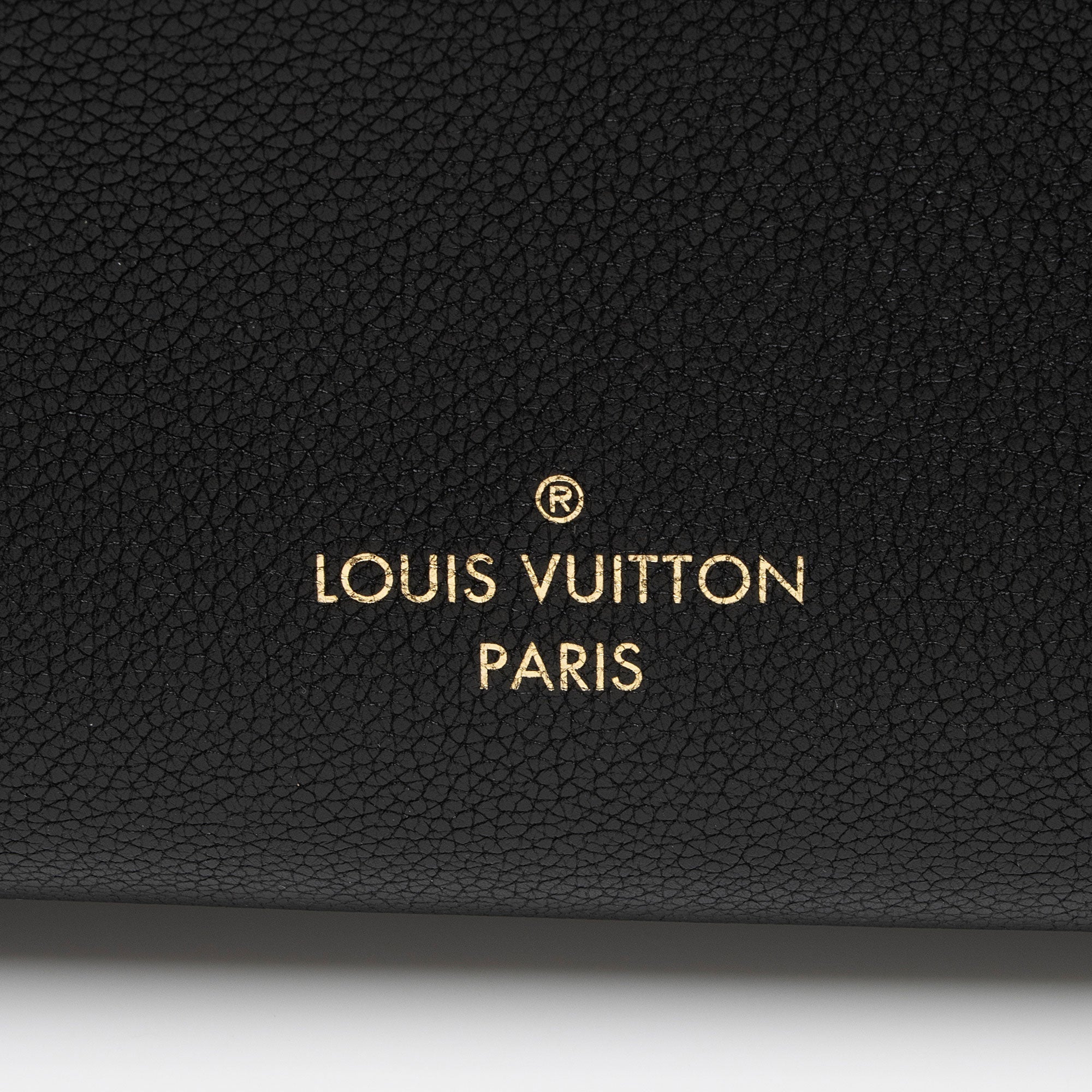 Louis Vuitton Calfskin Tufted Monogram Canvas On My Side MM Tote (SHF-bIbven)
