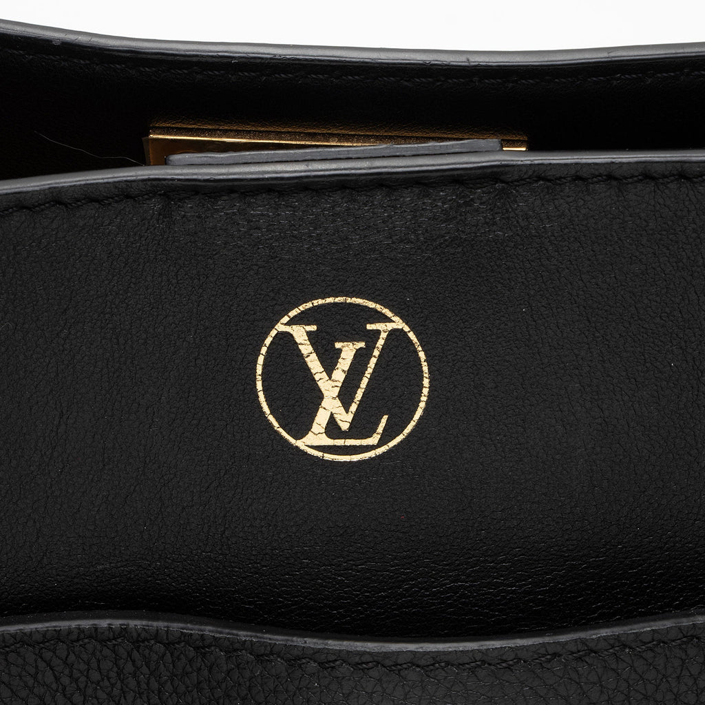 Louis Vuitton Calfskin Tufted Monogram Canvas On My Side MM Tote (SHF-WP5JFh)