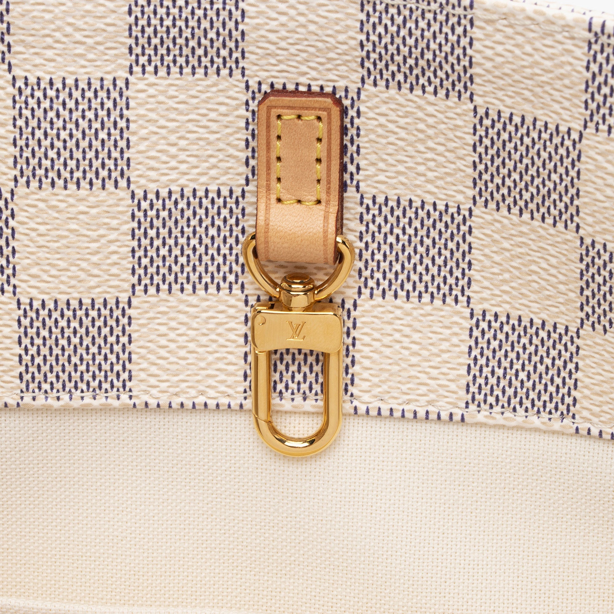 Louis Vuitton Damier Azur Cabas Adventure PM Tote (SHF-IcM8g9)