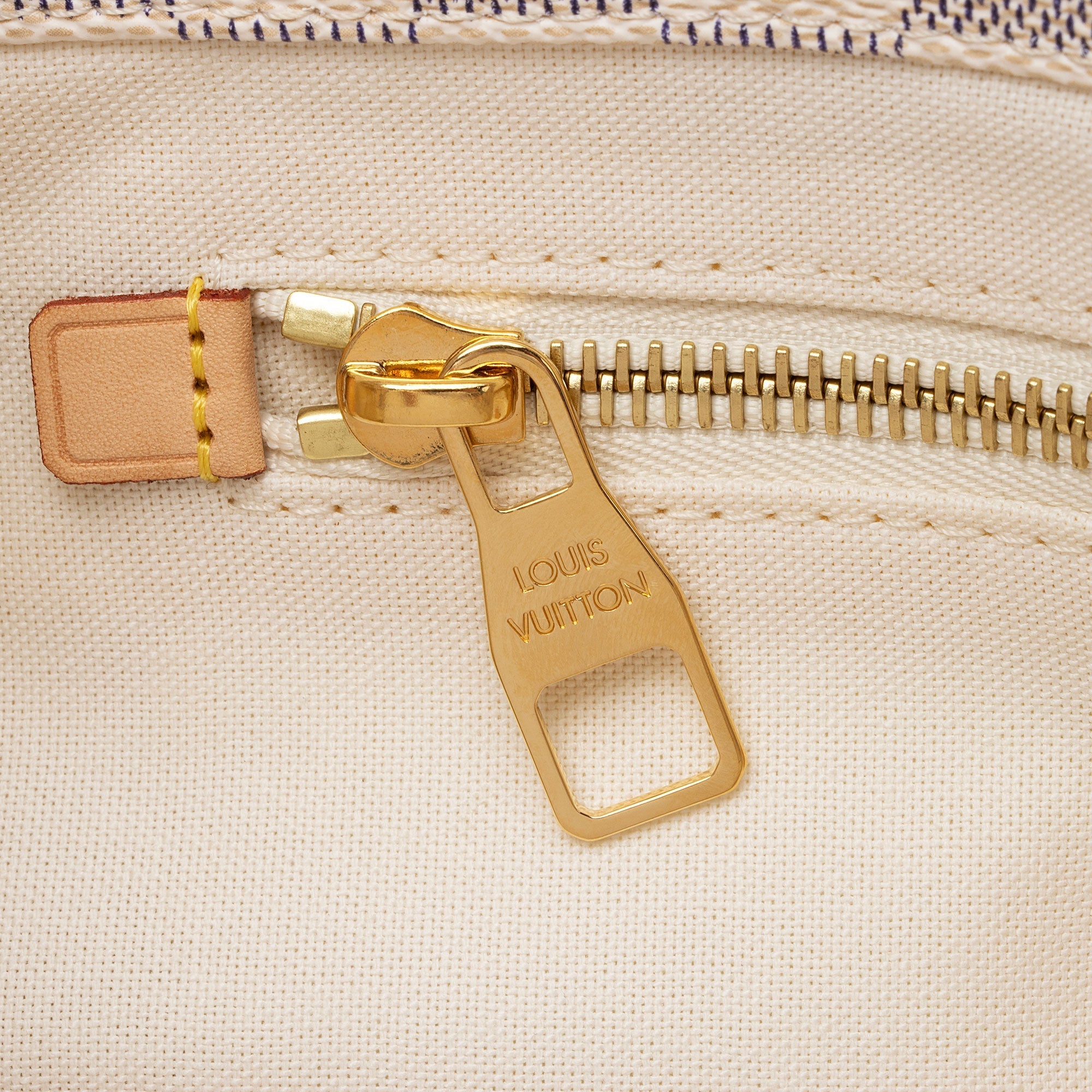 Louis Vuitton Damier Azur Cabas Adventure PM Tote (SHF-IcM8g9)