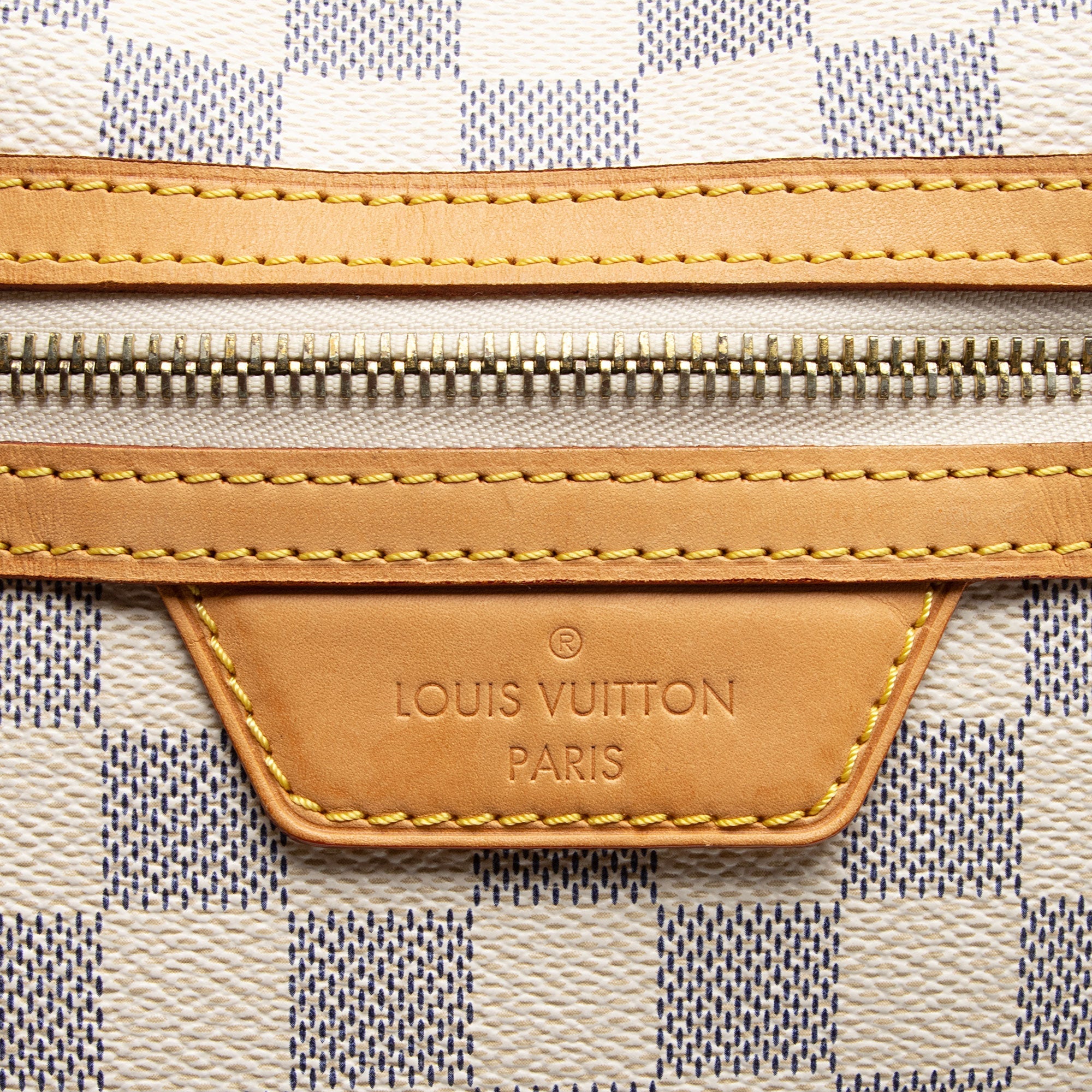Louis Vuitton Damier Azur Evora MM Tote (SHF-tvwu8e)