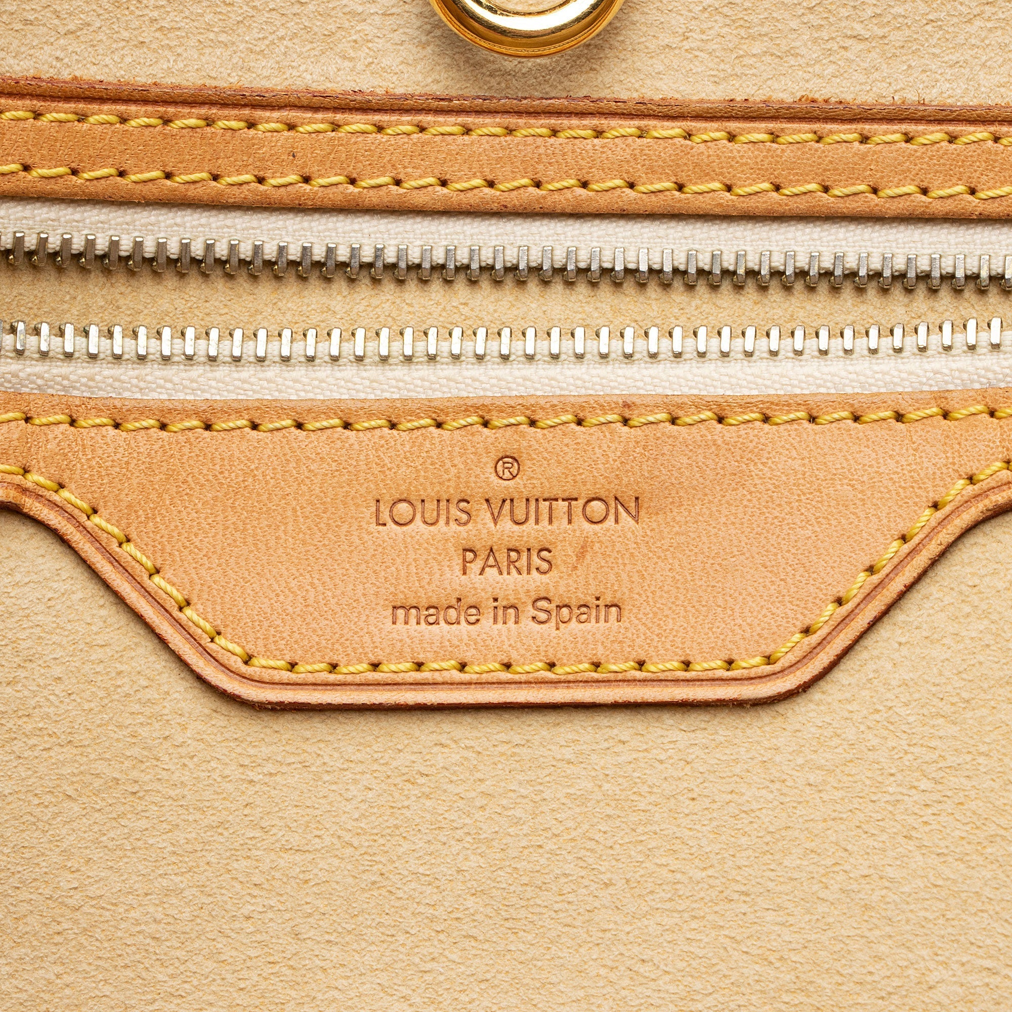Louis Vuitton Damier Azur Hampstead MM Tote (SHF-Fmj5Yy)