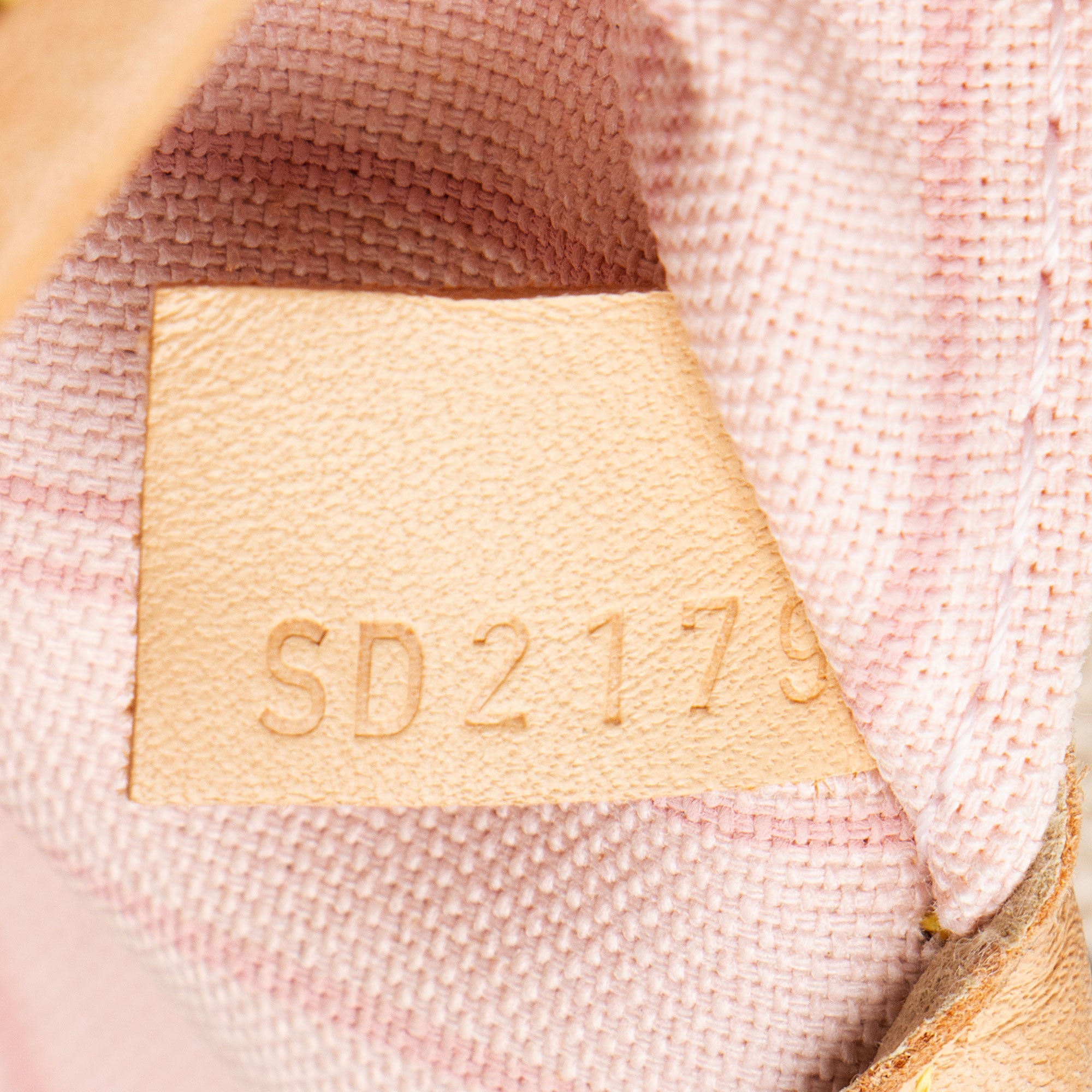 Louis Vuitton Damier Azur Neverfull MM Tote (SHF-S3g6Rs)