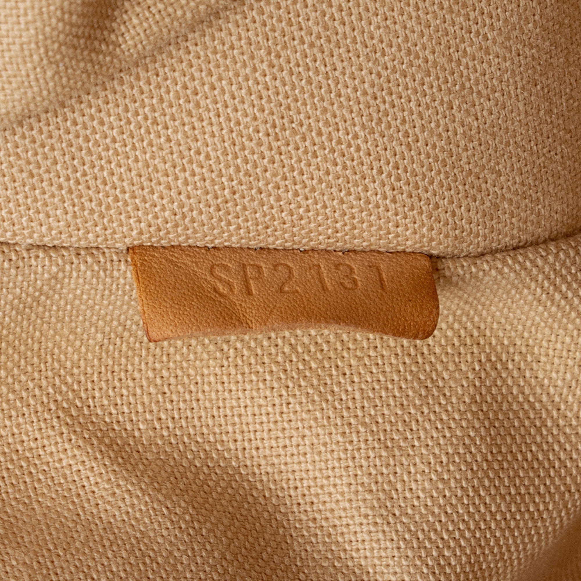 Louis Vuitton Damier Azur Siracusa GM Tote (SHF-M8mZsA)