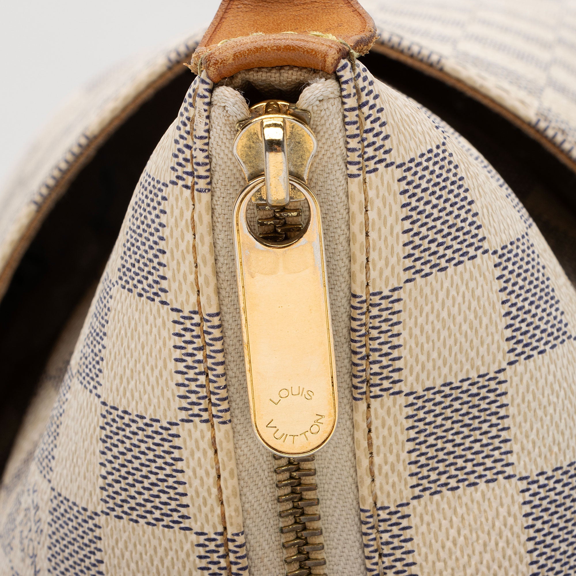 Louis Vuitton Damier Azur Totally GM Tote (SHF-oNsyAh)