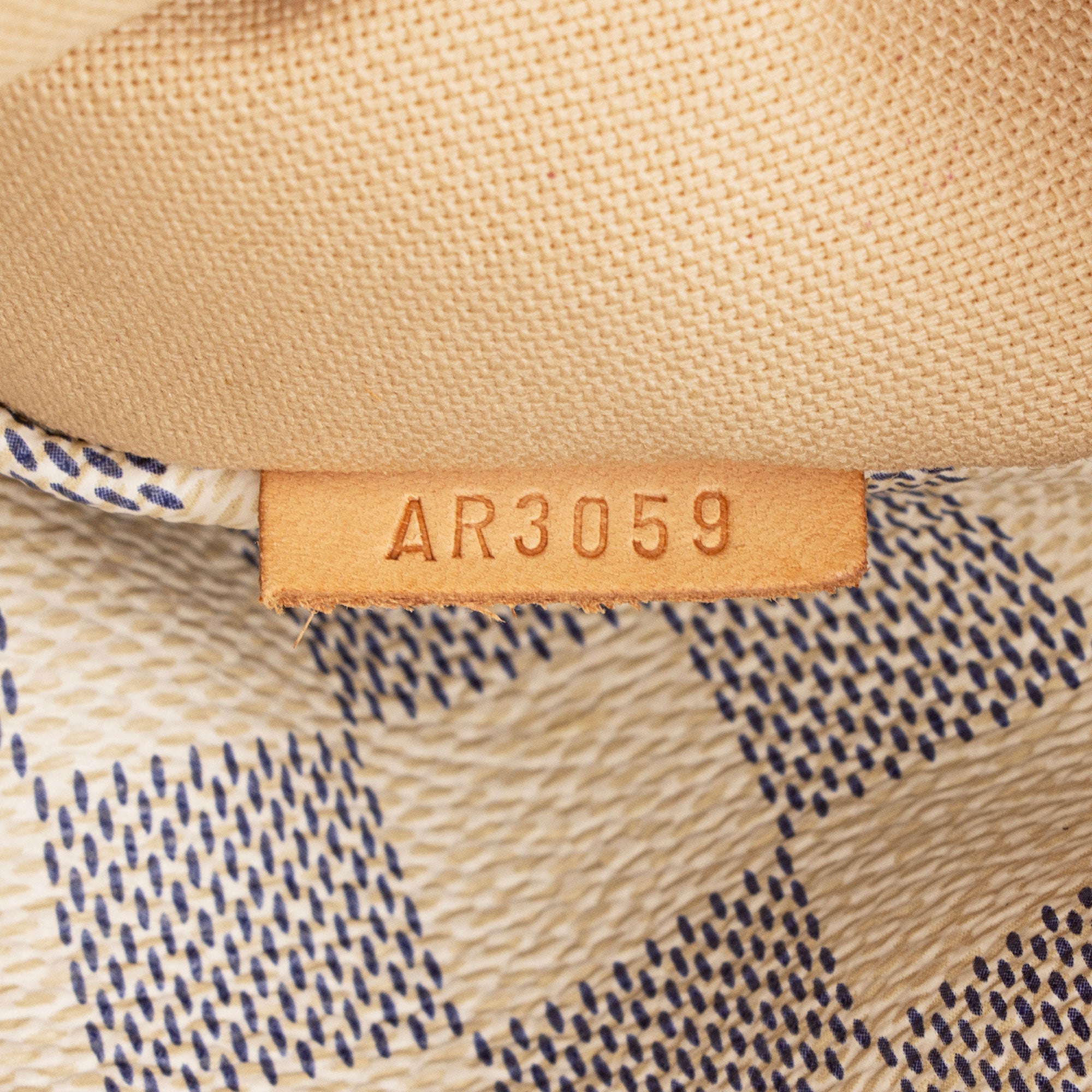 Louis Vuitton Damier Azur Totally PM Tote (SHF-et6duI)
