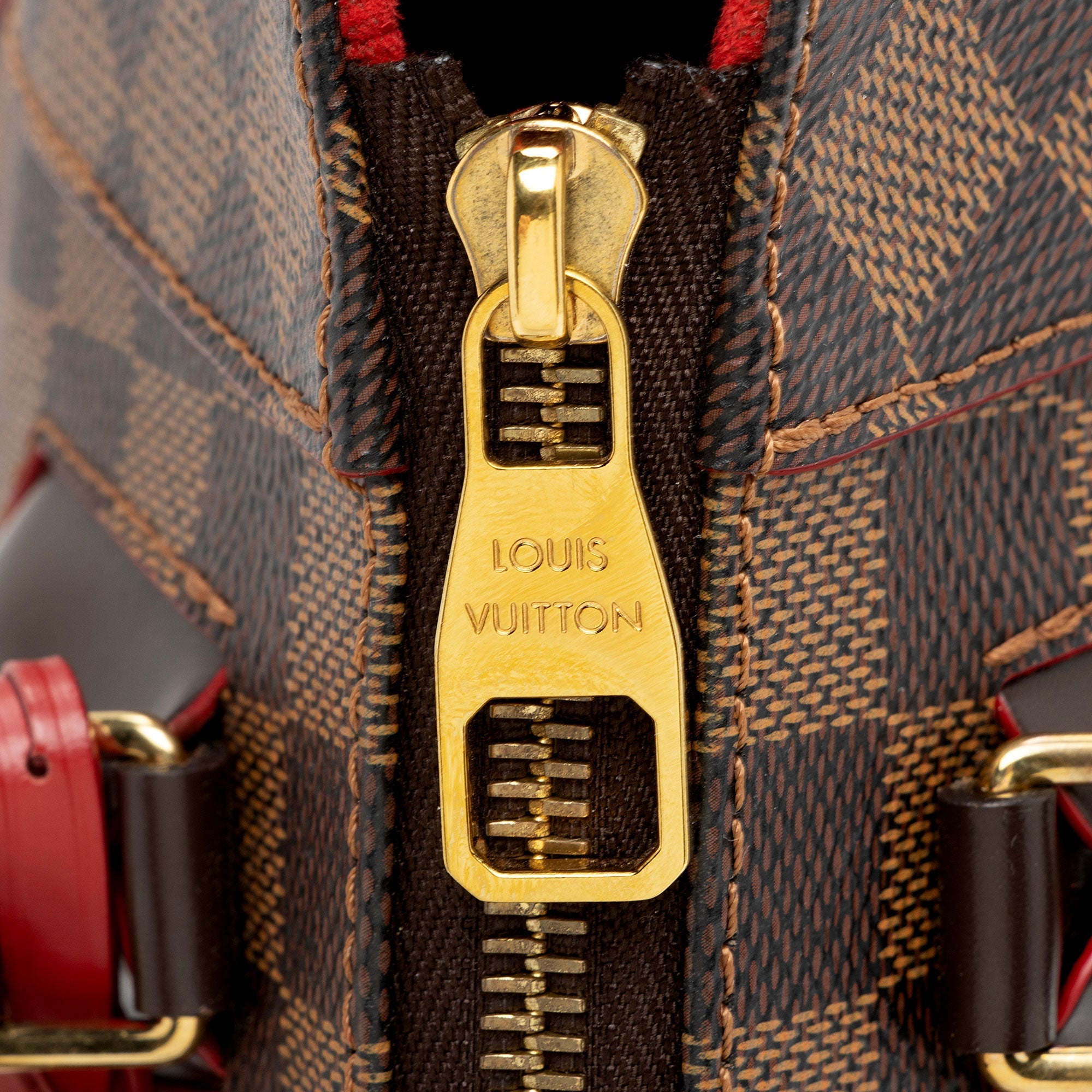 Louis Vuitton Damier Ebene Caissa PM Tote (SHF-Xs0T8U)
