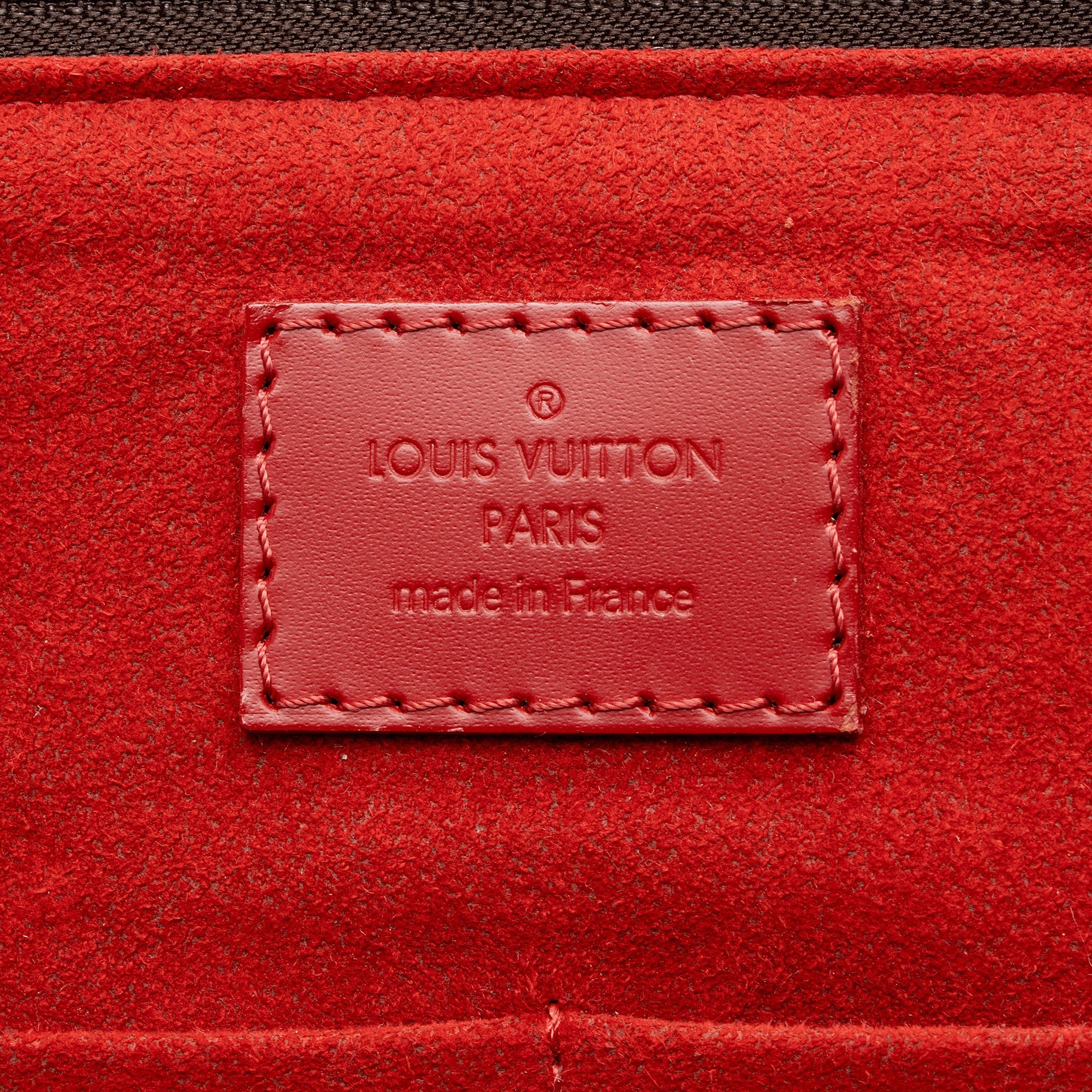 Louis Vuitton Damier Ebene Caissa PM Tote (SHF-Xs0T8U)