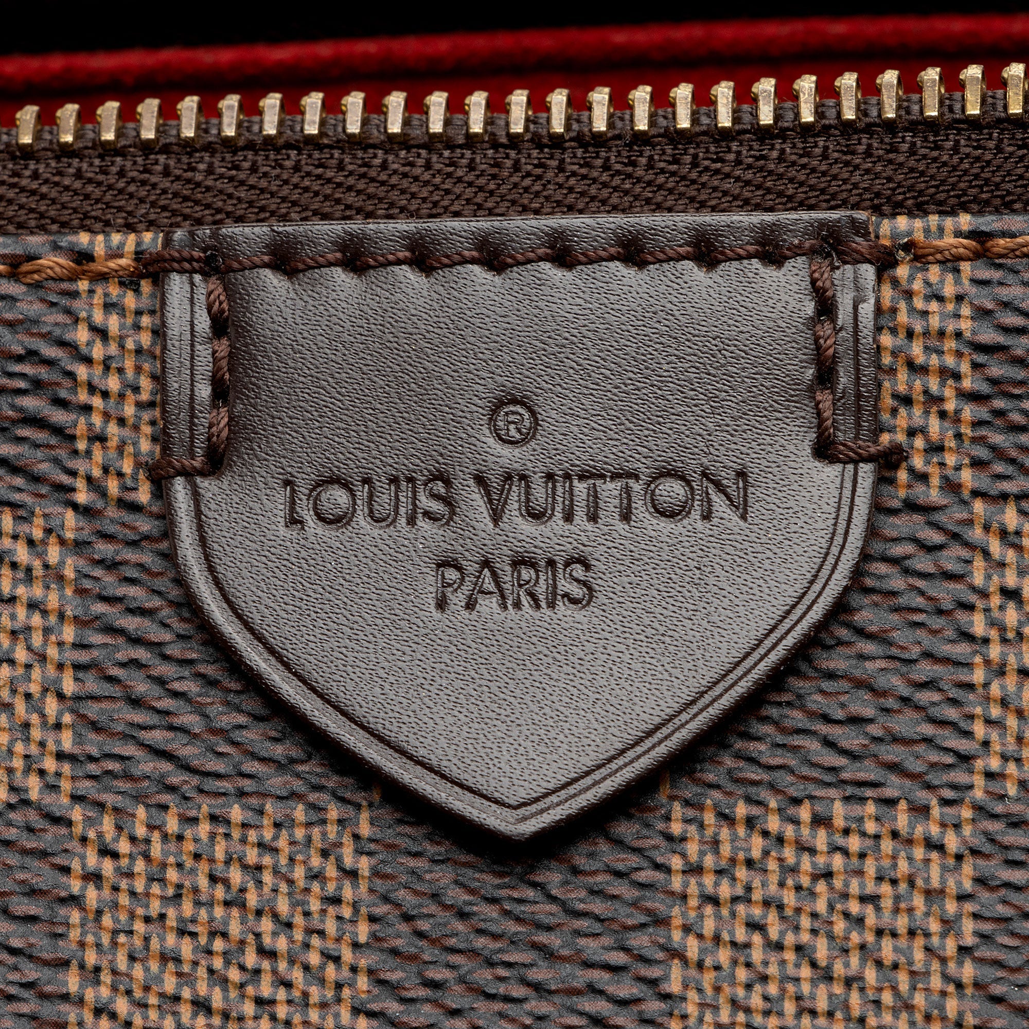 Louis Vuitton Damier Ebene Caissa PM Tote (SHF-Xs0T8U)