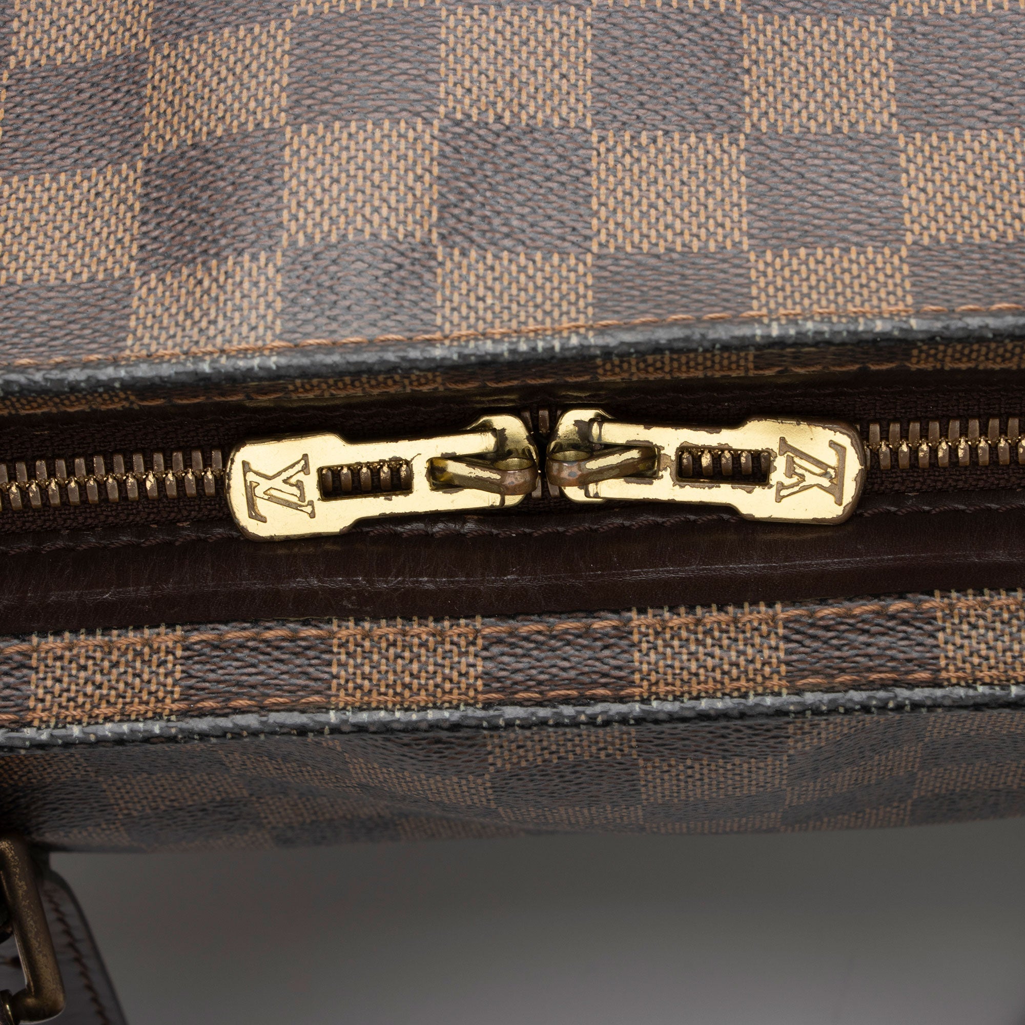 Louis Vuitton Damier Ebene Chelsea Tote (SHF-5rZeIR)