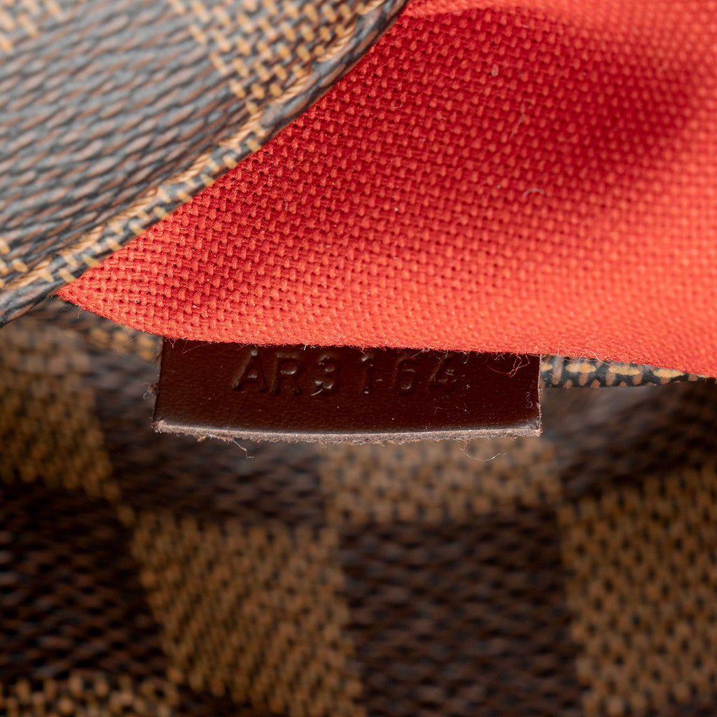 Louis Vuitton Damier Ebene Totally MM Tote (SHF-pBjTV3)