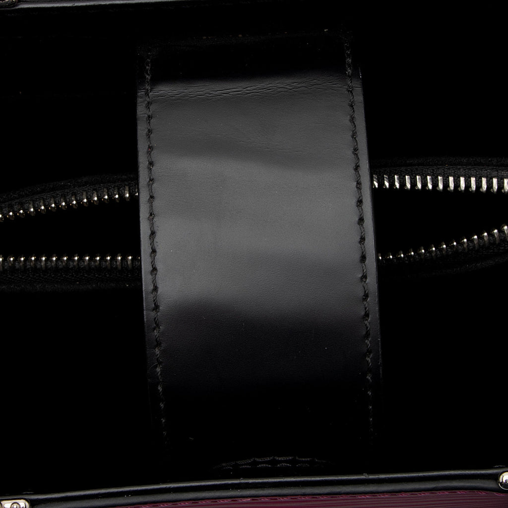 Louis Vuitton Epi Leather Kleber PM Tote (SHF-Dd2DiC)