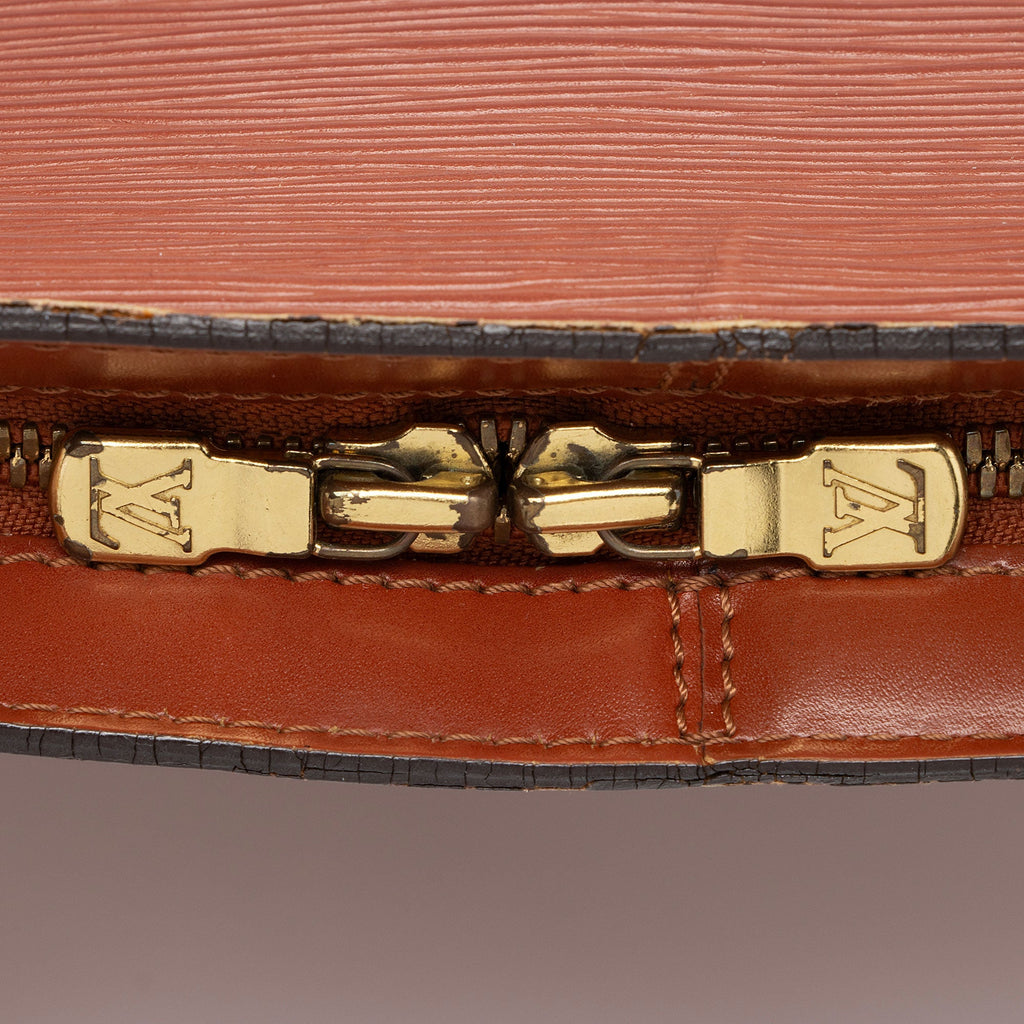 Louis Vuitton Vintage Epi Leather Lussac Tote (SHF-D4oeHh)