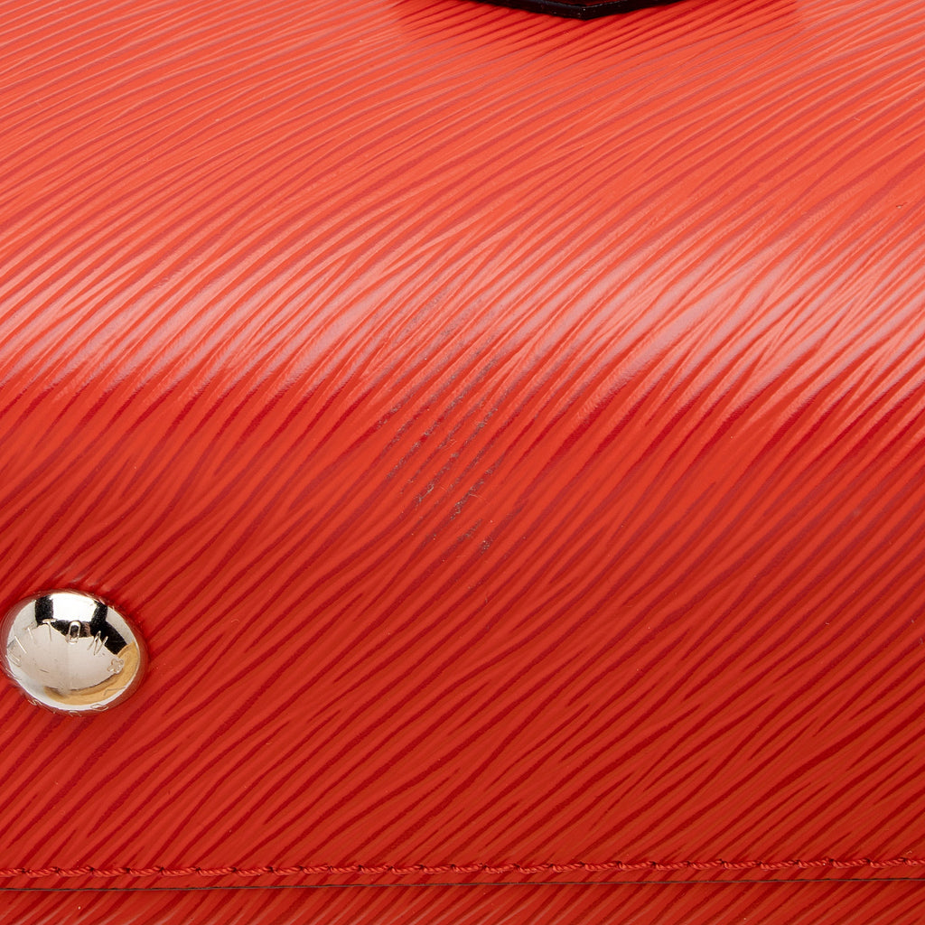 Louis Vuitton Epi Leather Twist Tote (SHF-xoKhub)