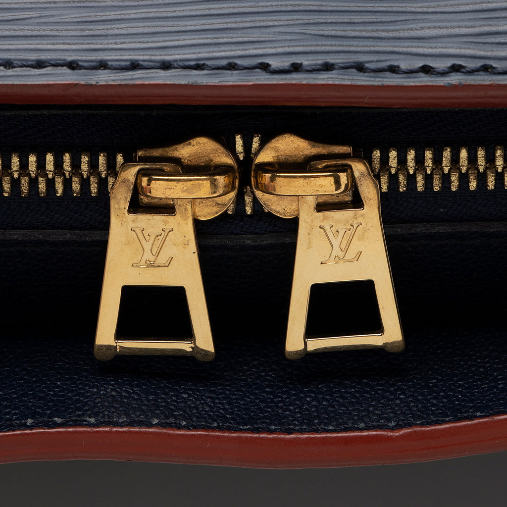 Louis Vuitton Epi Leather Vaneau MM Tote (SHF-bxv3T3)