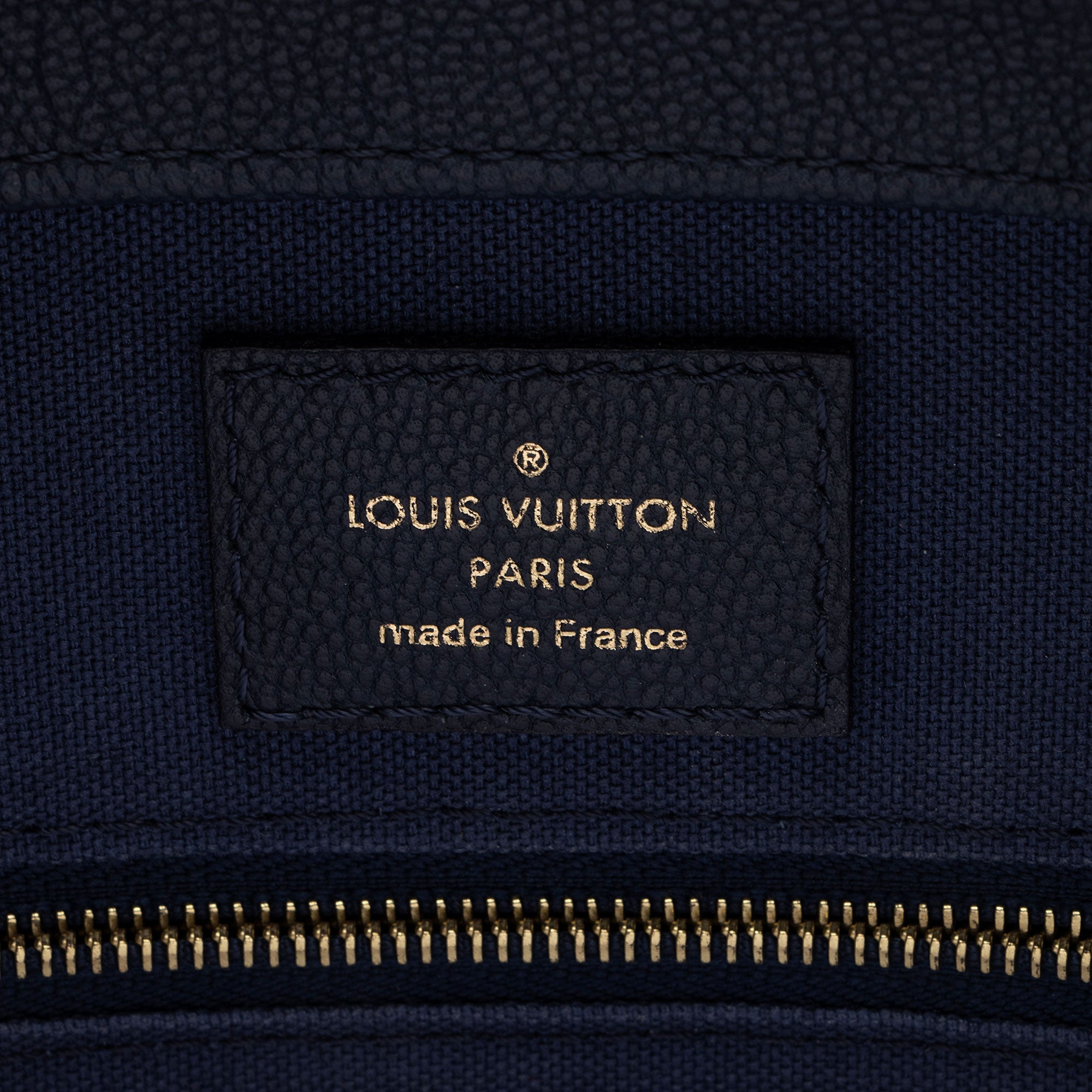 Louis Vuitton Epi Leather Vaneau MM Tote (SHF-bxv3T3)