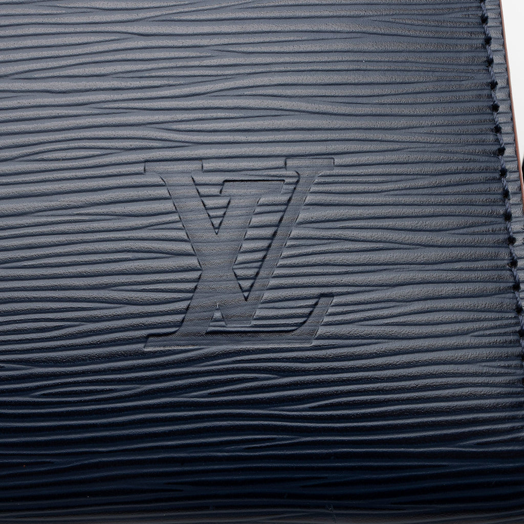 Louis Vuitton Epi Leather Vaneau MM Tote (SHF-bxv3T3)