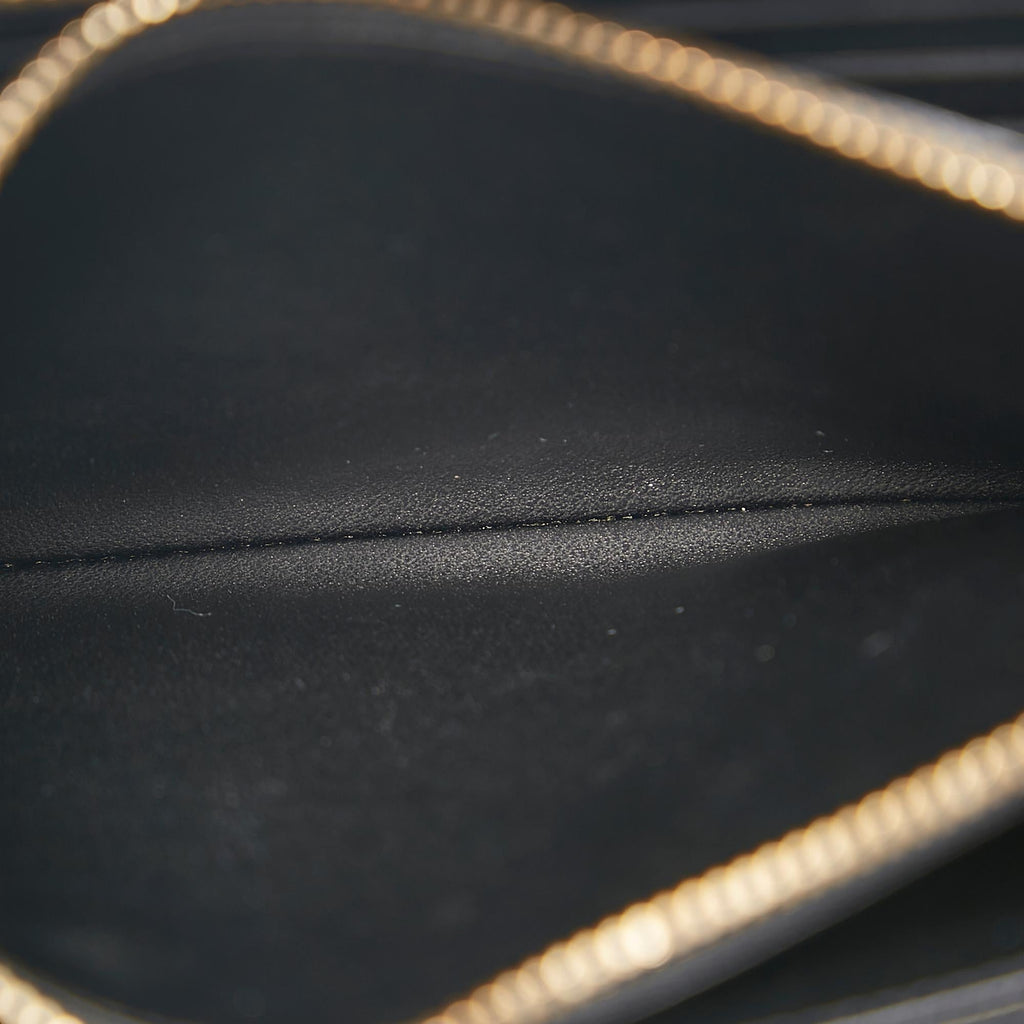 Louis Vuitton Epi Monogram Flower Zippy Wallet (SHG-35333)