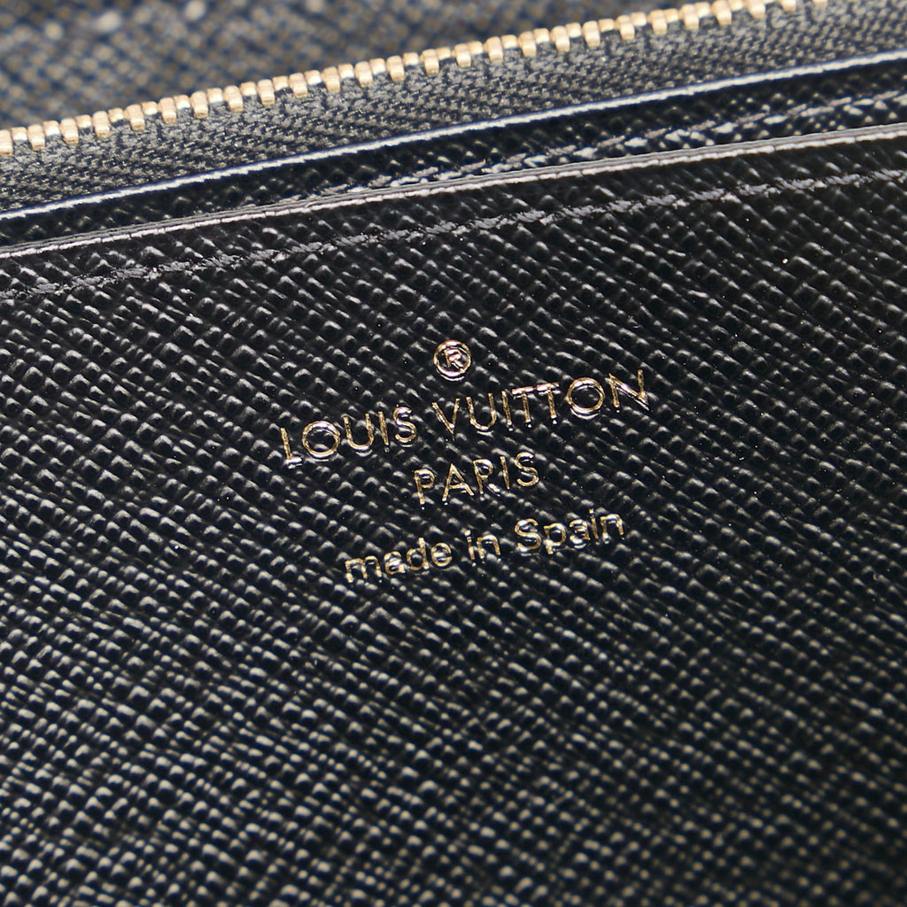 Louis Vuitton Epi Monogram Flower Zippy Wallet (SHG-35333)