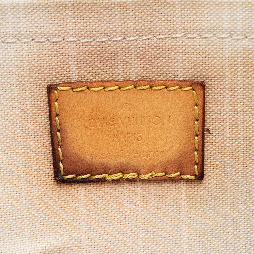 Louis Vuitton Giant Monogram Canvas By The Pool Multi-Pochette Accessoires (SHF-nJ1ZWz)