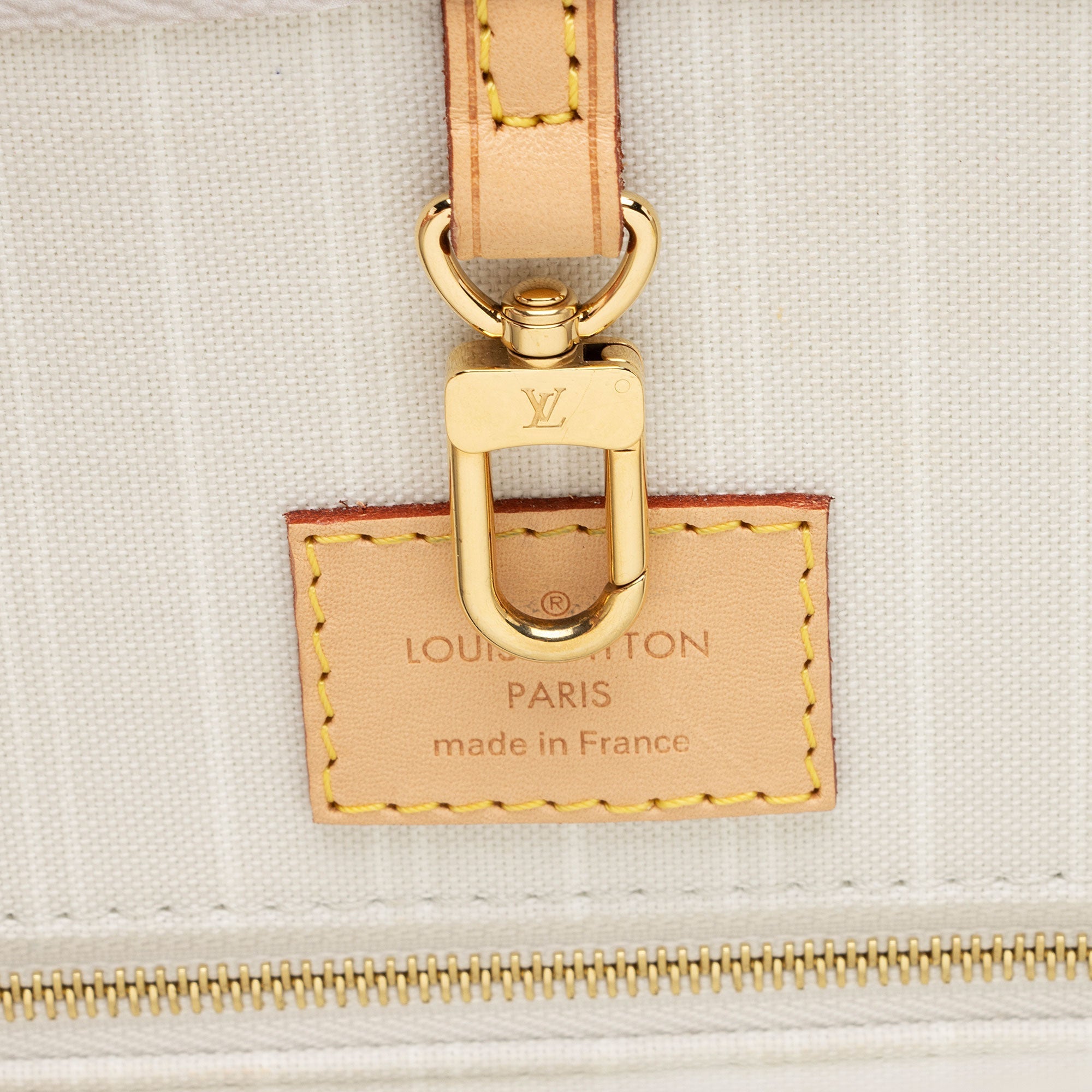 Louis Vuitton Giant Monogram Canvas By The Pool Onthego GM Tote (SHF-wxw5Qi)