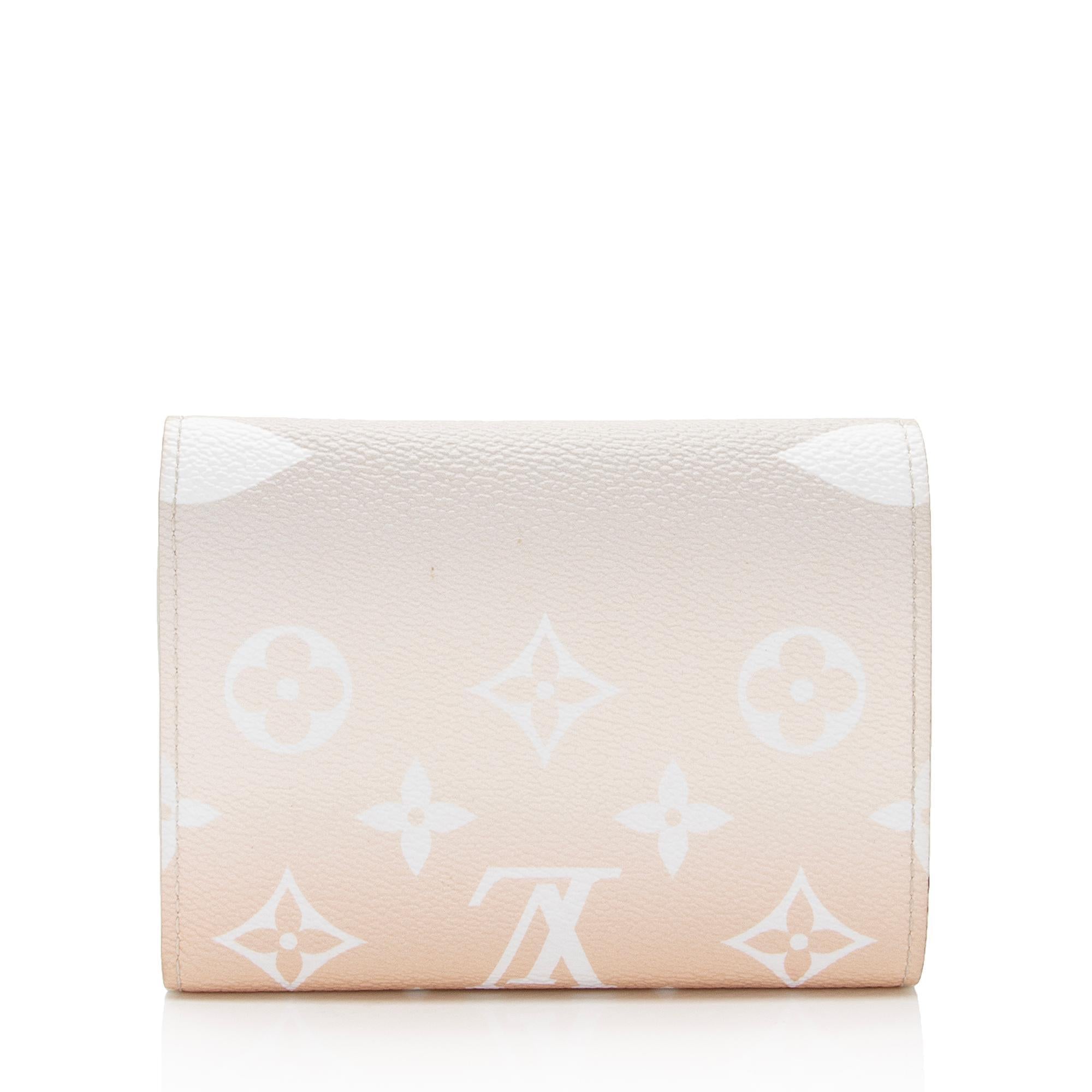 Louis Vuitton Giant Monogram Canvas By The Pool Victorine Wallet (SHF-SOniuk)