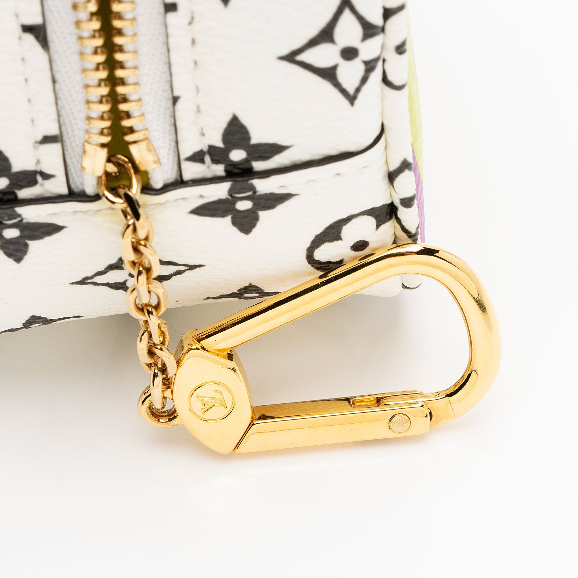 Louis Vuitton Giant Monogram Canvas Cube Coin Pouch (SHF-O3e1p4)