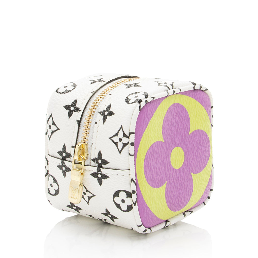 Louis Vuitton Giant Monogram Canvas Cube Coin Pouch (SHF-O3e1p4)