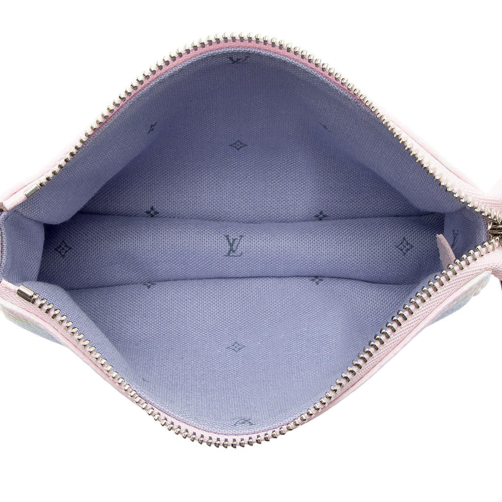 Louis Vuitton Giant Monogram Canvas Escale Mini Pochette Accessoires (SHF-IOkfau)
