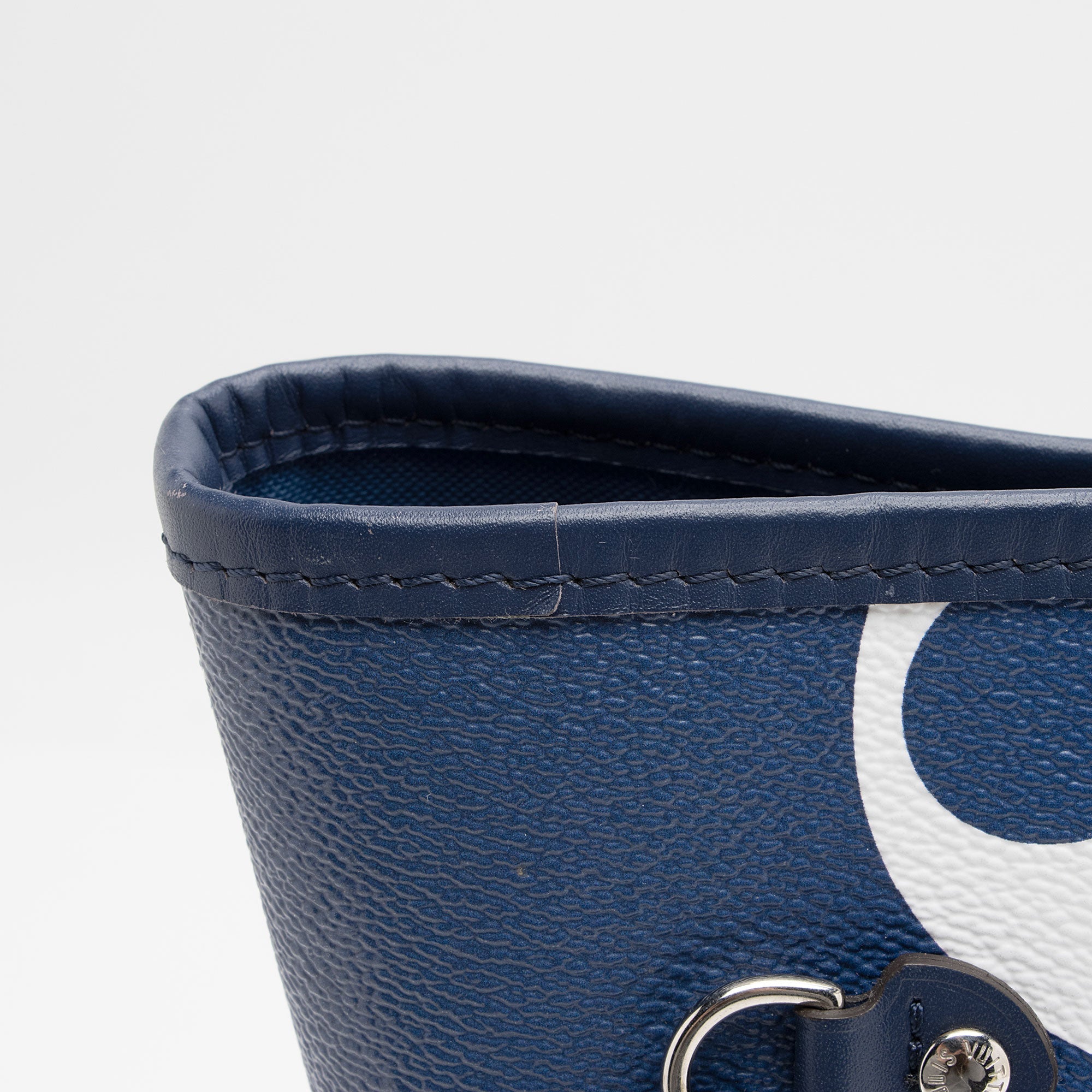Louis Vuitton Giant Monogram Canvas Escale Neverfull MM Tote (SHF-8ku4mD)