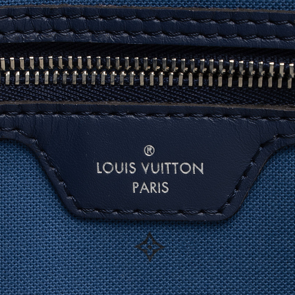 Louis Vuitton Giant Monogram Canvas Escale Neverfull MM Tote (SHF-8ku4mD)