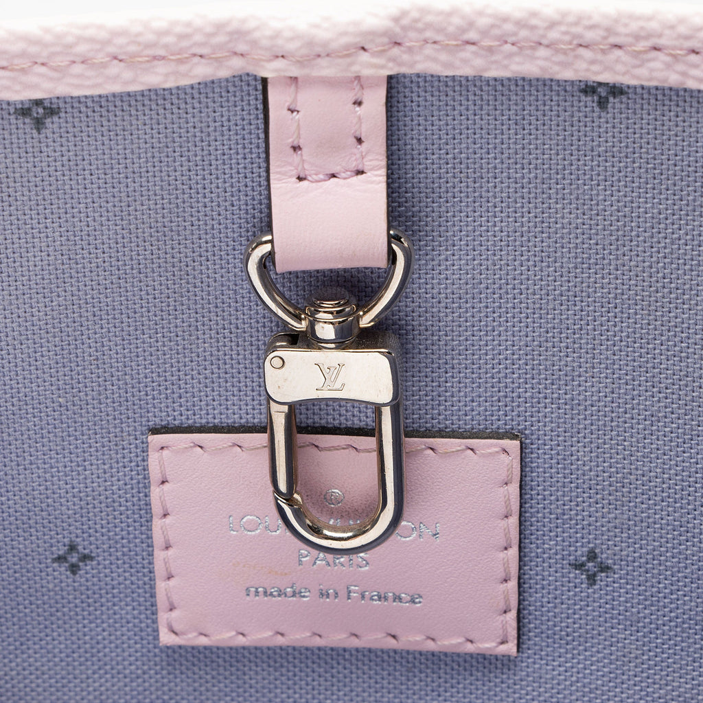 Louis Vuitton Giant Monogram Canvas Escale Onthego GM Tote