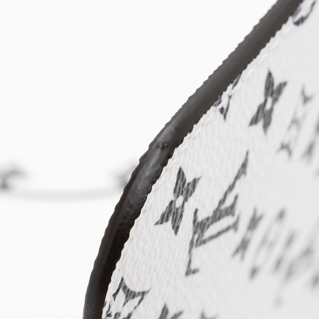 Louis Vuitton Giant Monogram Canvas Neverfull MM Pochette (SHF-bEeket)