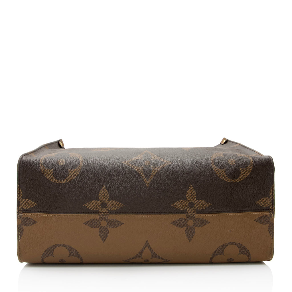 Louis Vuitton Giant Monogram Canvas Onthego GM Tote (SHF-wbWg5r)