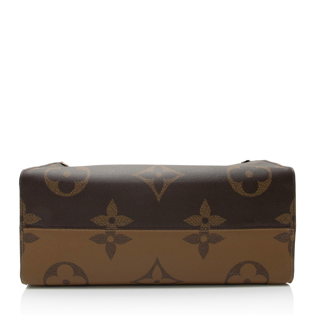 Louis Vuitton Giant Monogram Canvas Onthego GM Tote (SHF-1YYMn6)