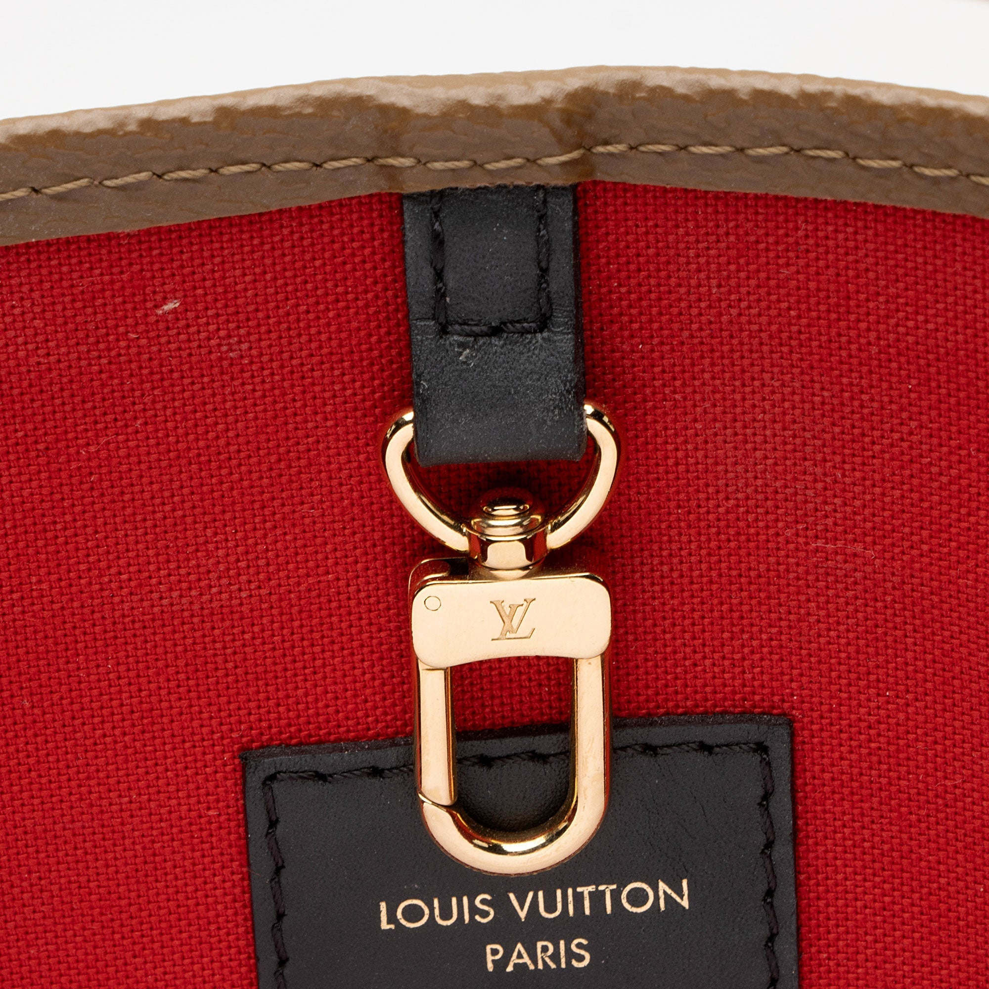 Louis Vuitton Giant Monogram Canvas Onthego GM Tote (SHF-2xyle4)