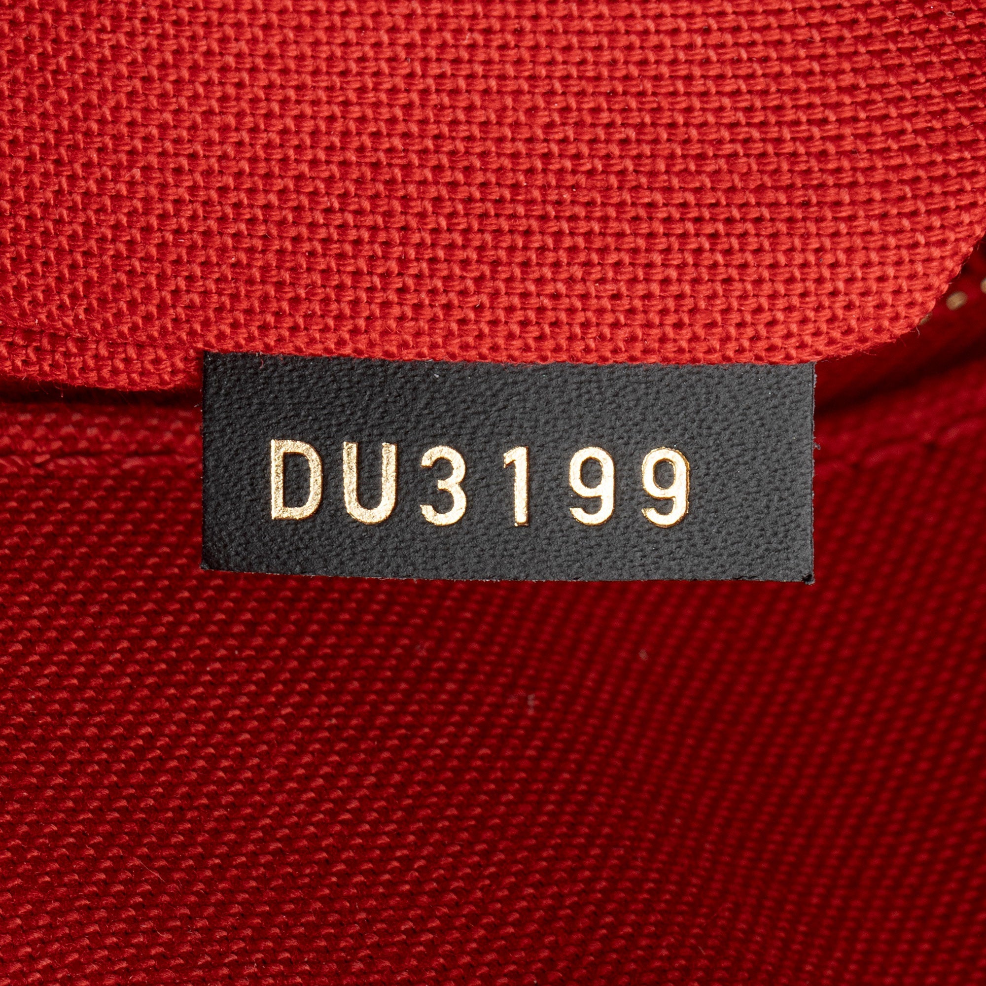 Louis Vuitton Giant Monogram Canvas Onthego GM Tote (SHF-FtrApE)