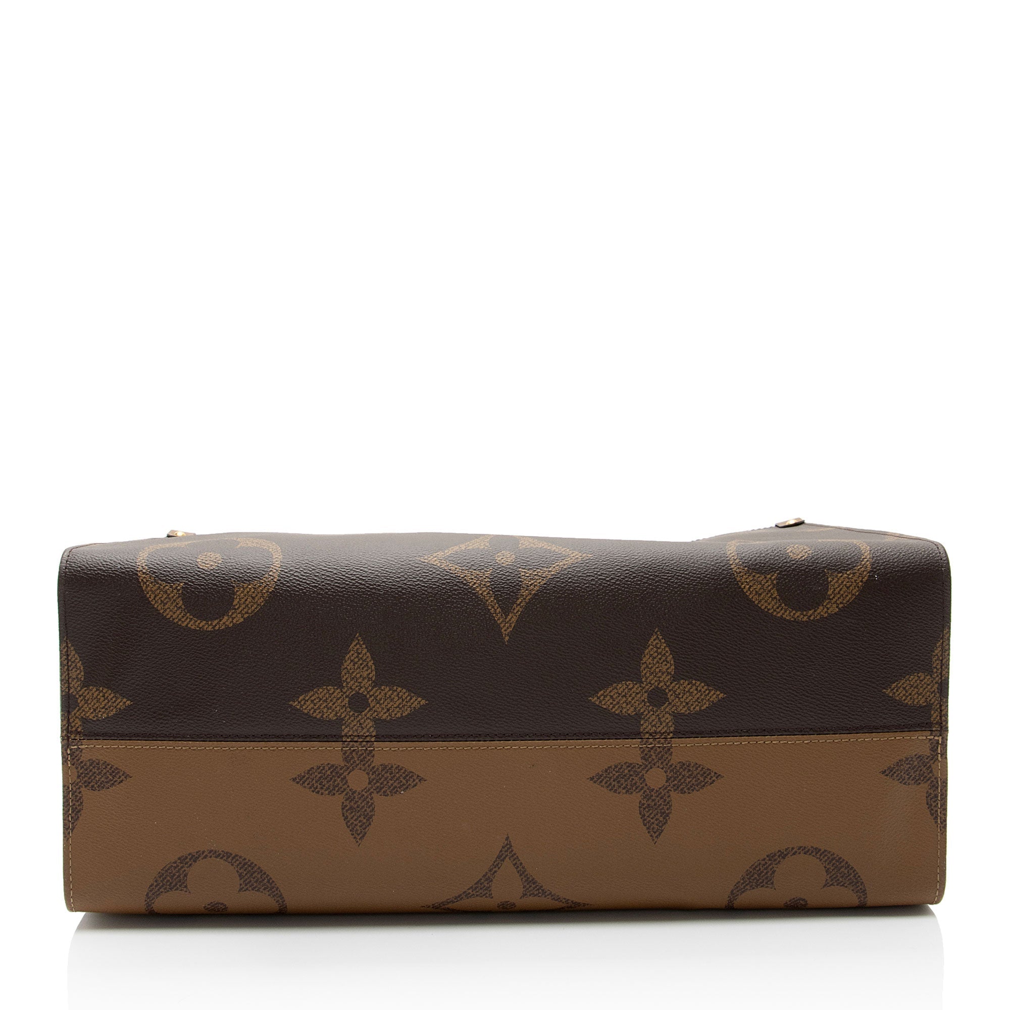 Louis Vuitton Giant Monogram Canvas Onthego GM Tote (SHF-vV9dsf)