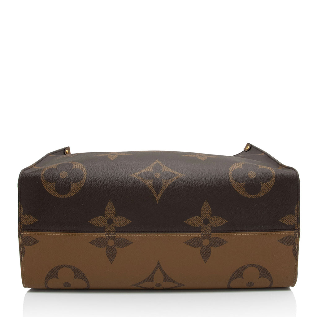 Louis Vuitton Giant Monogram Canvas Onthego GM Tote (SHF-8lUZpc)