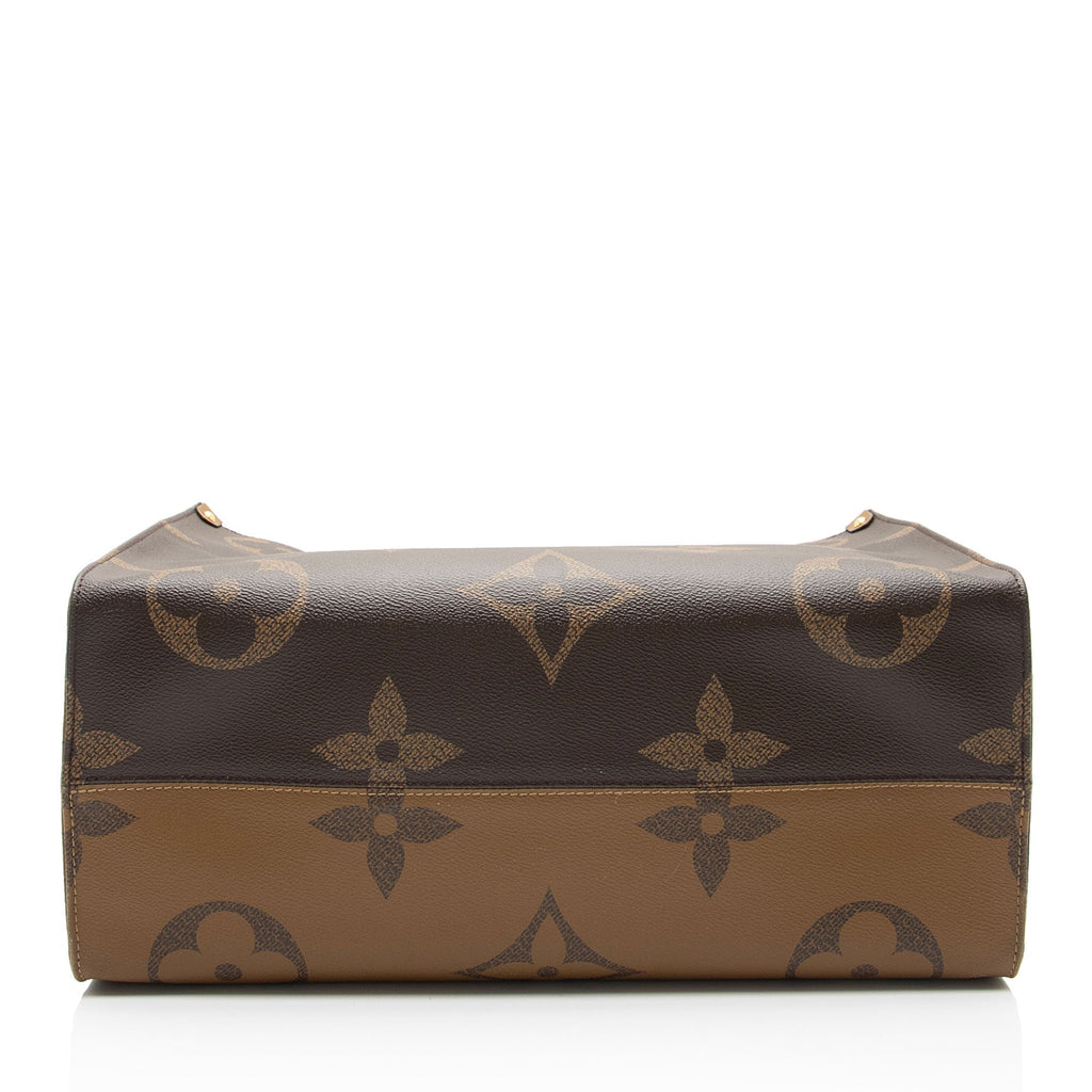 Louis Vuitton Giant Monogram Canvas Onthego GM Tote (SHF-KQAFwx)
